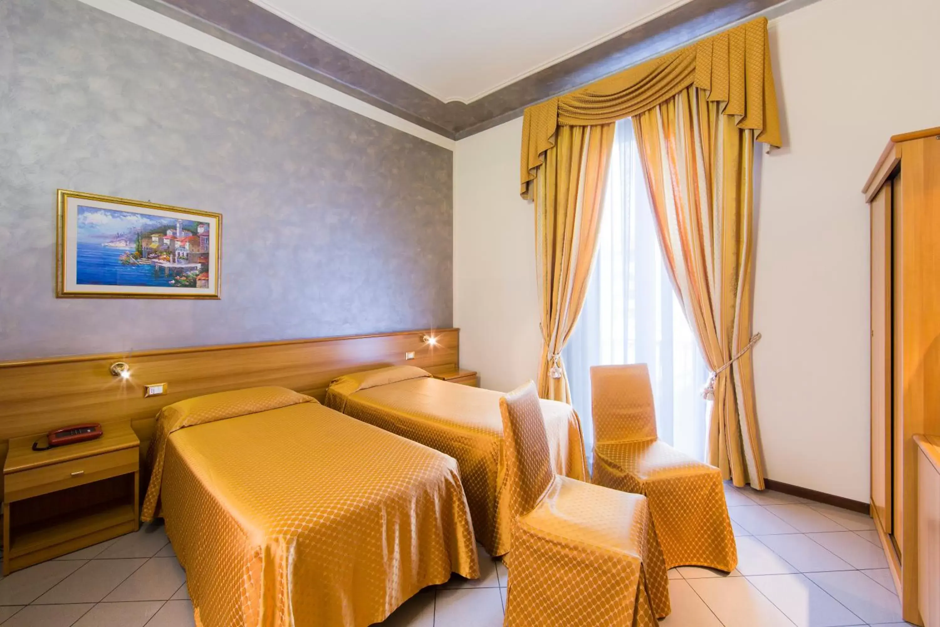 Double or Twin Room in Hotel Londra Double or Twin Room in Hotel Londra