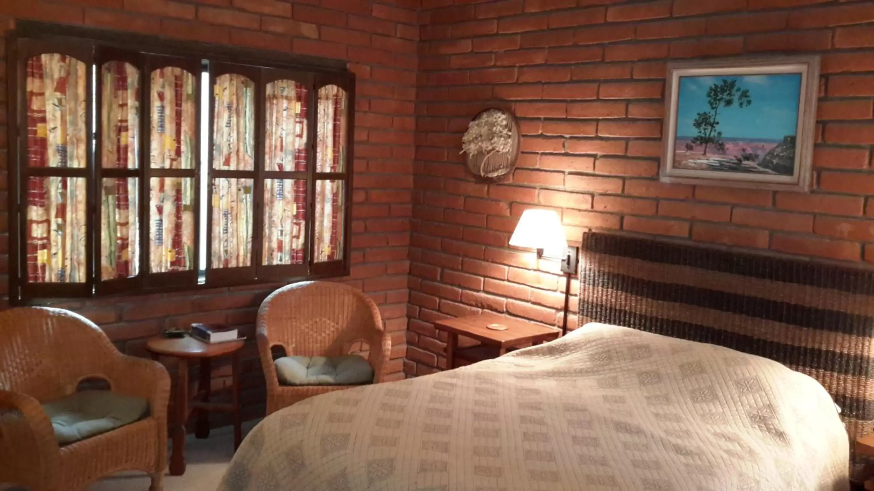 Queen Room with Garden View in Desert Trails Bed & Breakfast Queen Room with Garden View in Desert Trails Bed & Breakfast