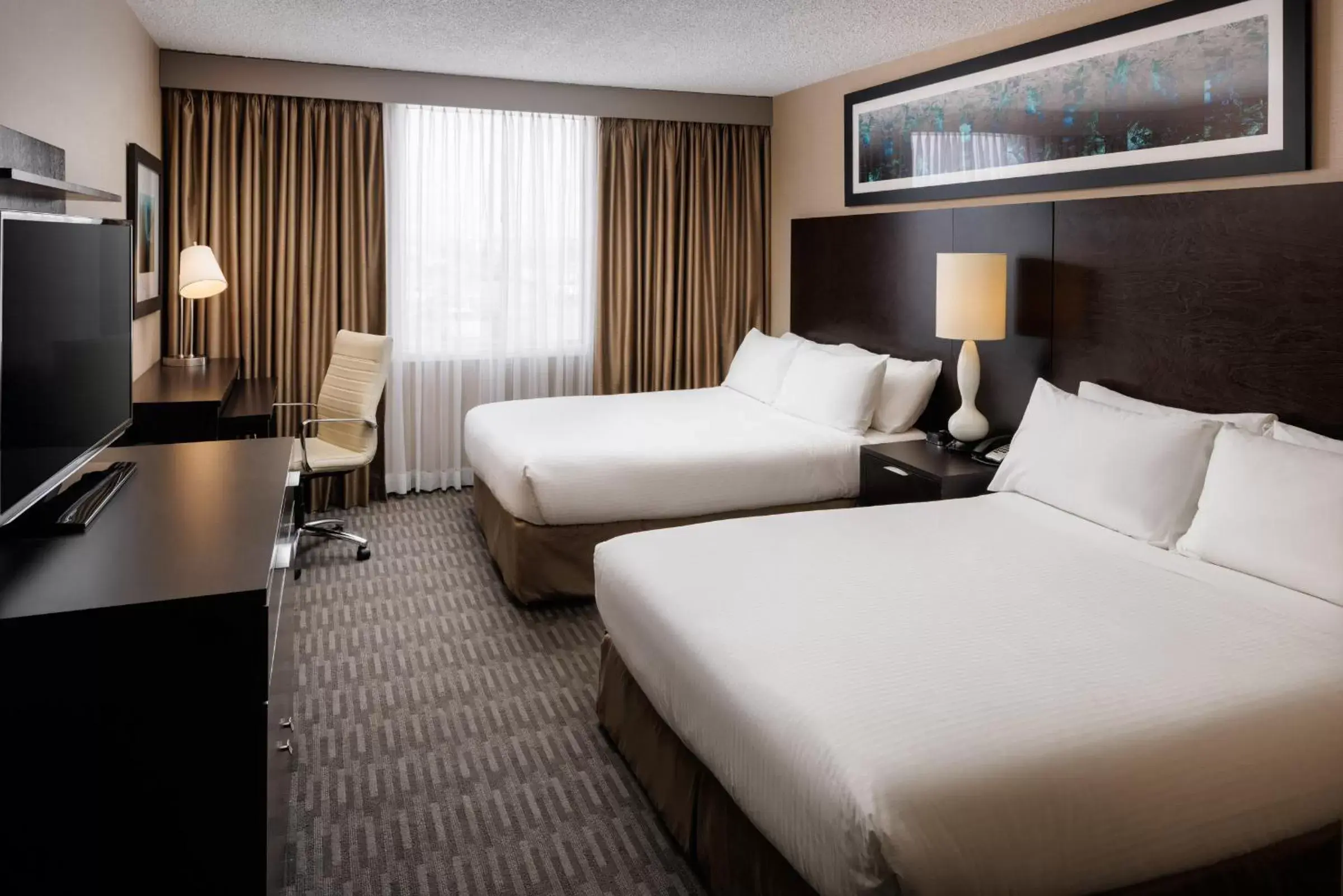 Queen Room with Two Queen Beds in Pomeroy Hotel & Conference Centre Queen Room with Two Queen Beds in Pomeroy Hotel & Conference Centre