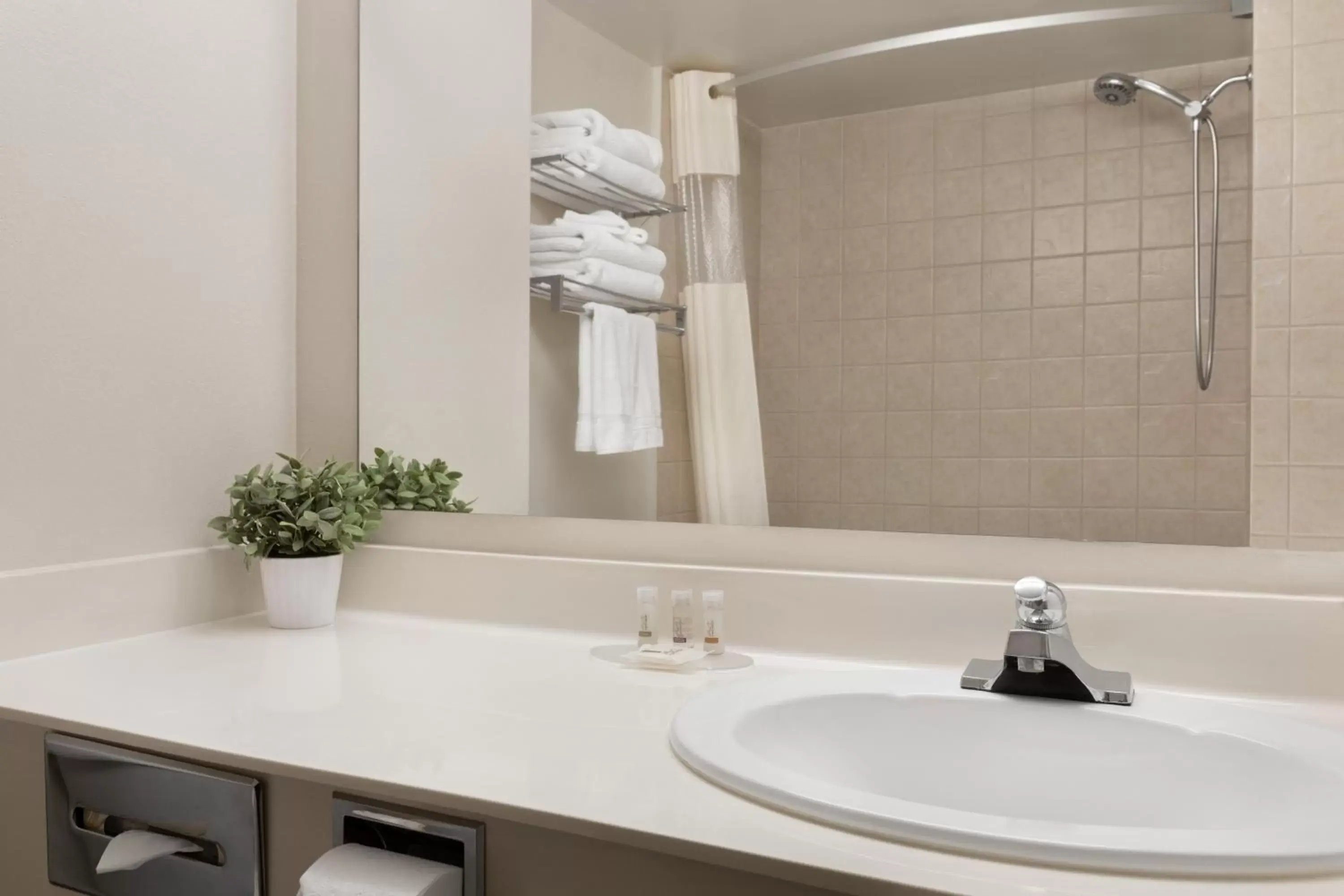 Deluxe King Suite in Days Inn by Wyndham Ottawa Airport Deluxe King Suite in Days Inn by Wyndham Ottawa Airport