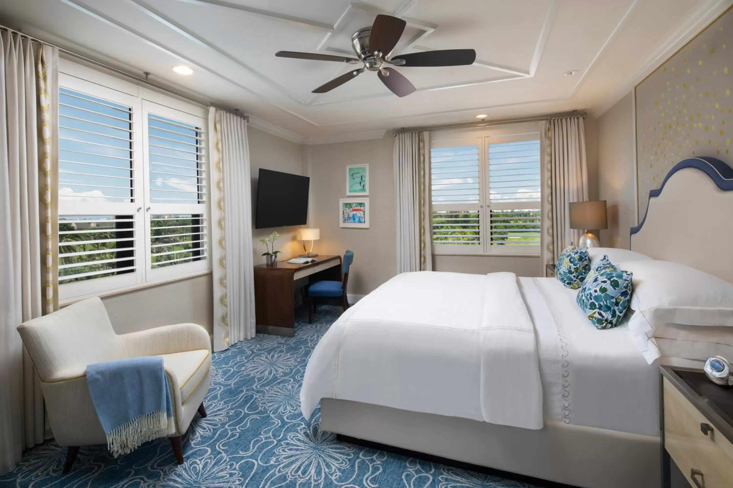 Deluxe Suite Resort View in The Breakers Palm Beach Deluxe Suite Resort View in The Breakers Palm Beach