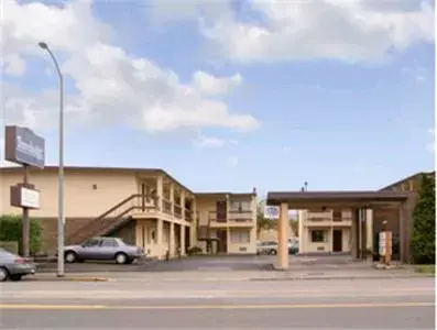 Travelers Inn by OYO Longview Kelso Travelers Inn by OYO Longview Kelso