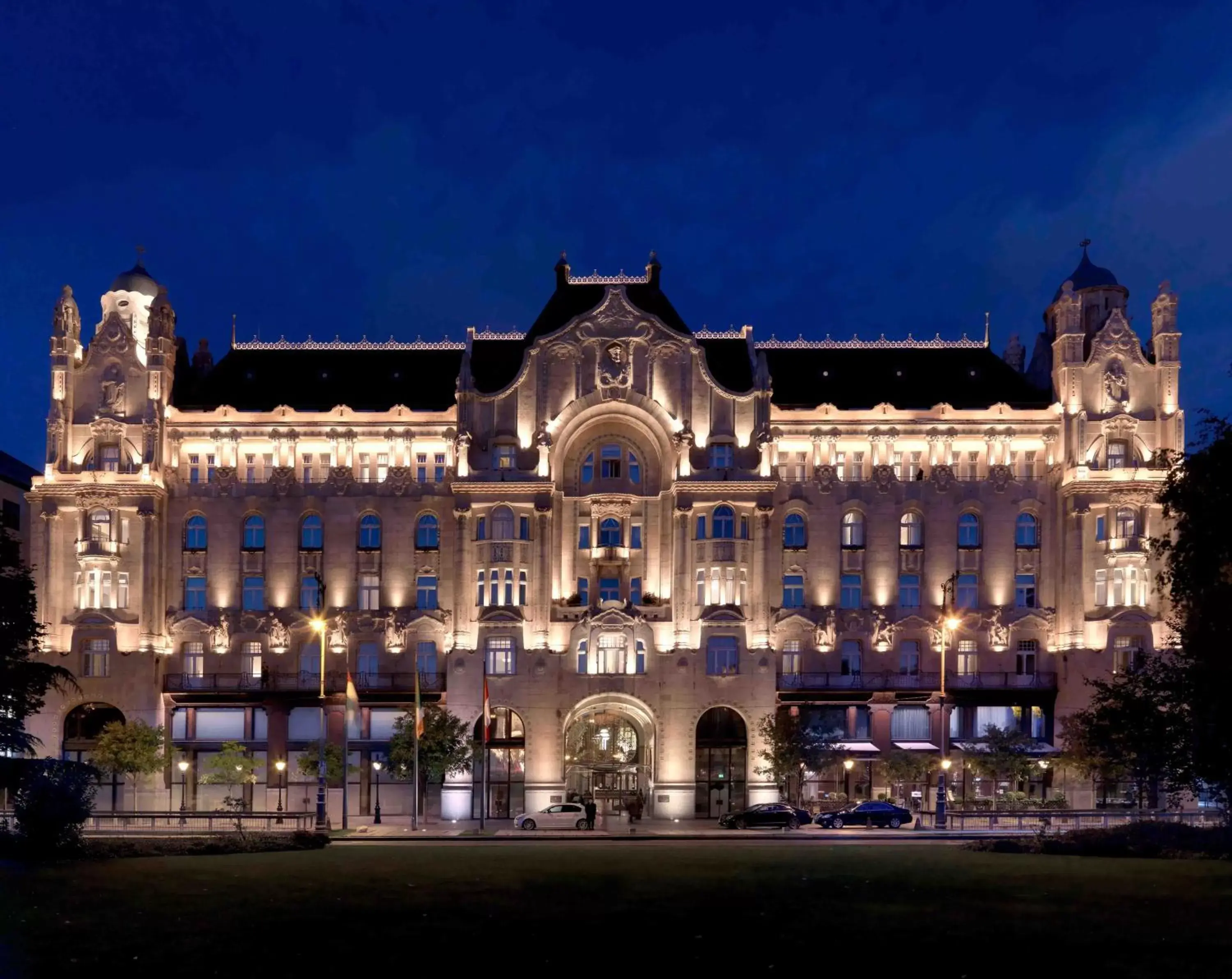 Four Seasons Hotel Gresham Palace Budapest Four Seasons Hotel Gresham Palace Budapest