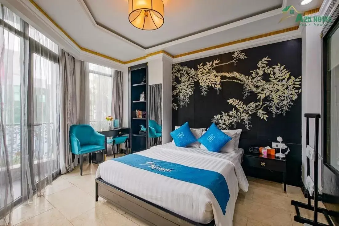 Deluxe Double or Twin Room with City View in A25 Hotel - 06 Trương Định Deluxe Double or Twin Room with City View in A25 Hotel - 06 Trương Định