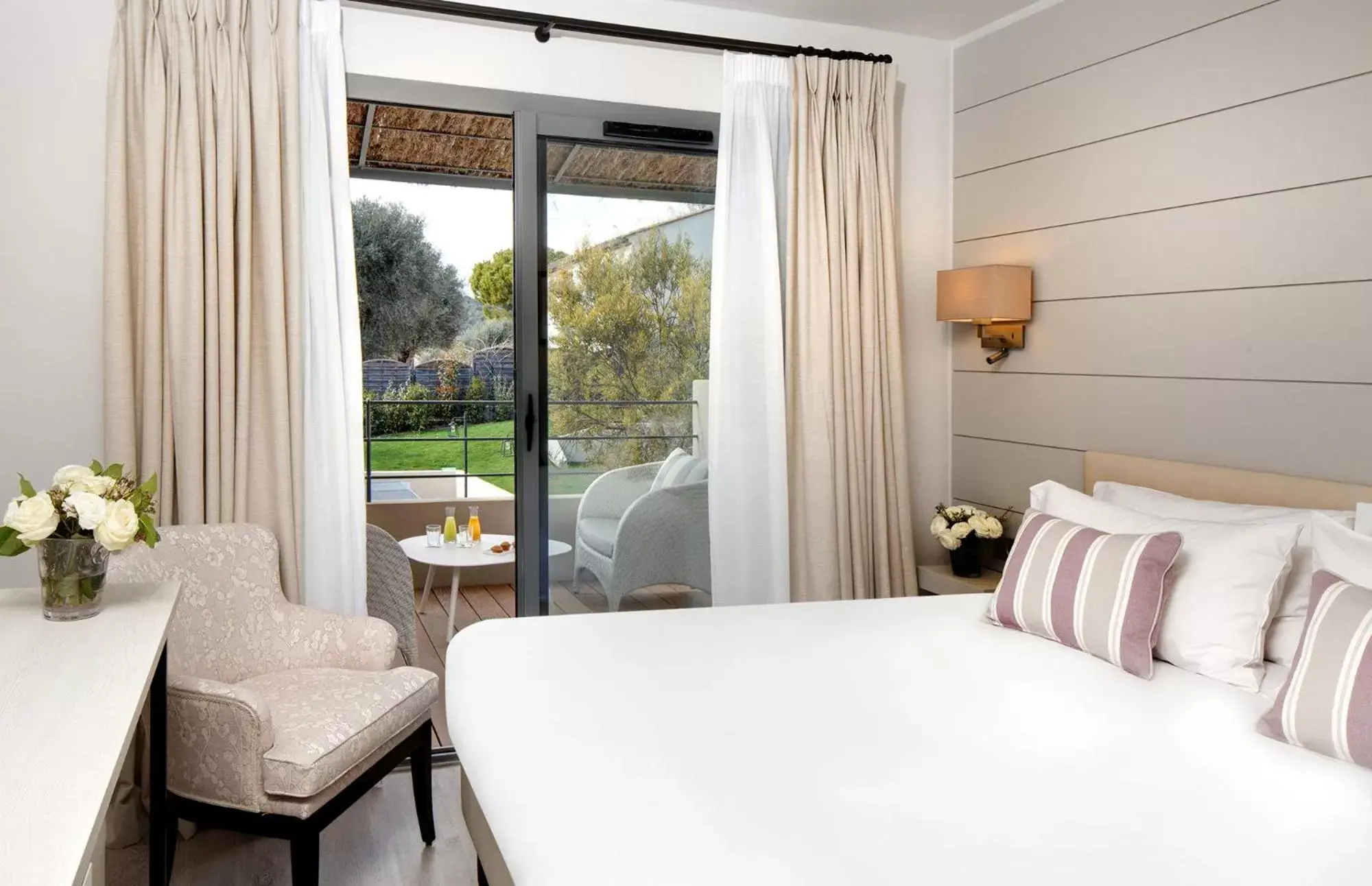 Double Room in La Bastide de Biot Double Room in La Bastide de Biot