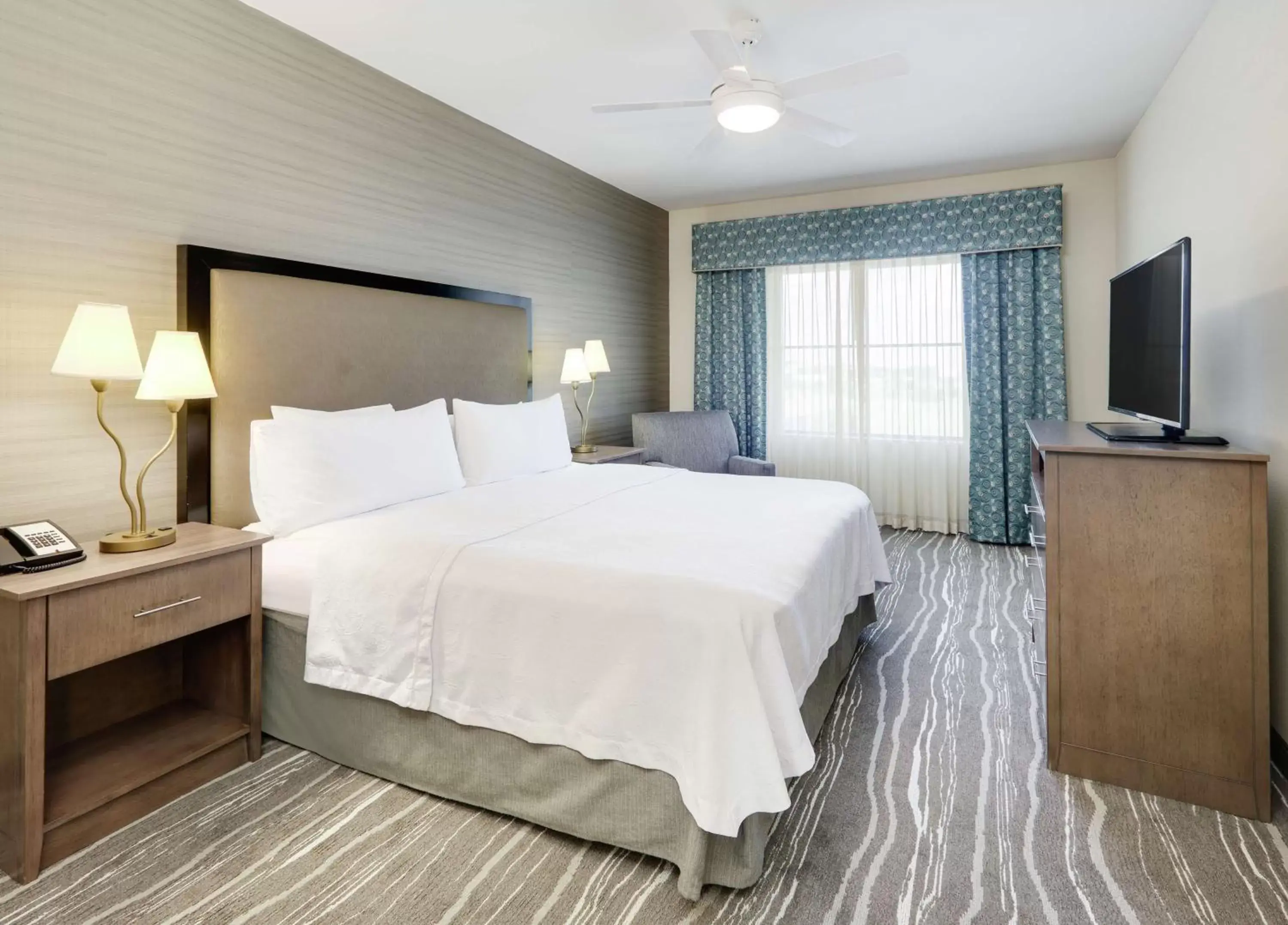 Two Bedroom Suite with One King and Two Queen Beds - Non-Smoking in Homewood Suites by Hilton Dallas/Allen Two Bedroom Suite with One King and Two Queen Beds - Non-Smoking in Homewood Suites by Hilton Dallas/Allen