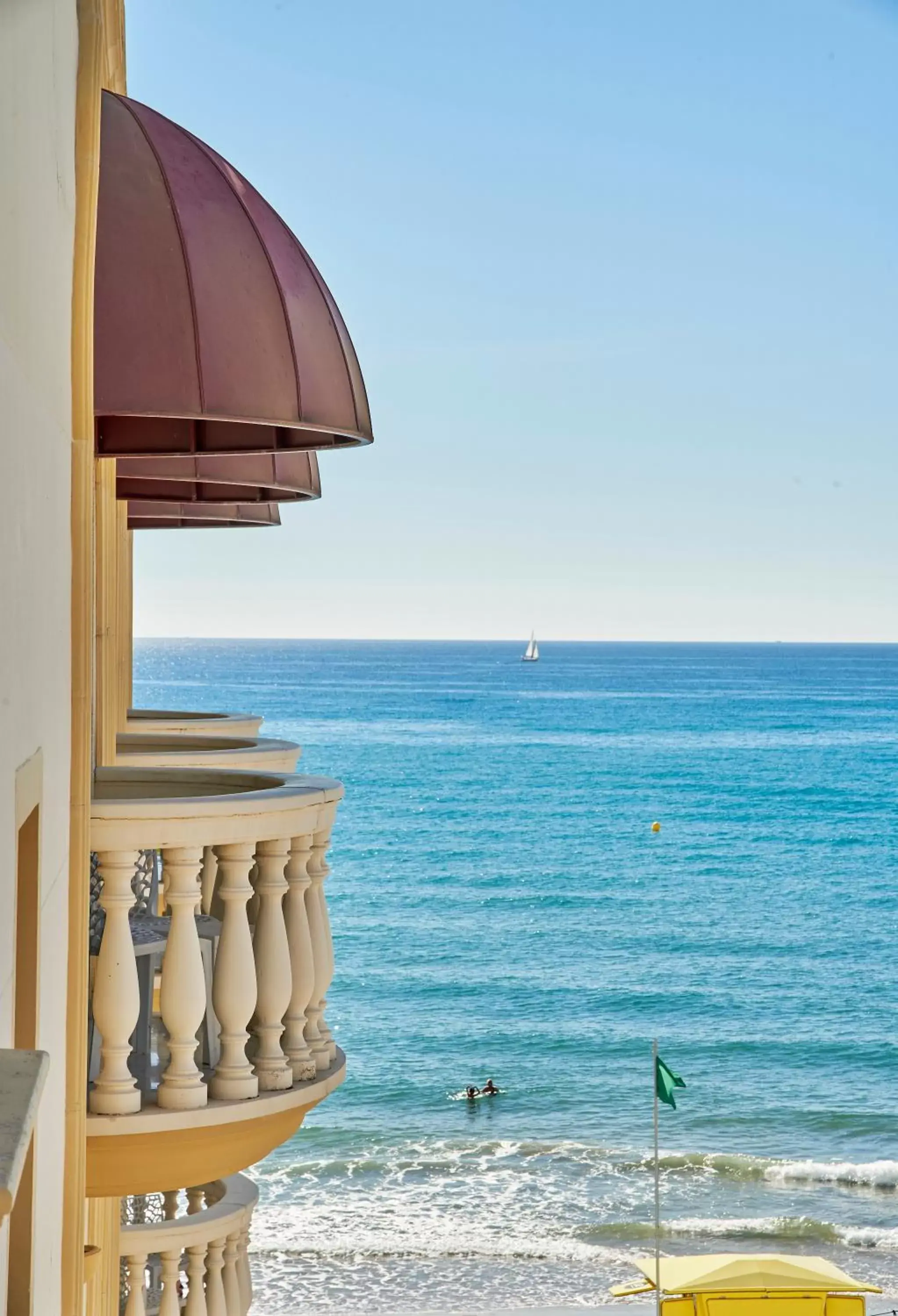 Deluxe Room with balcony and Partial Sea View in URH Sitges Playa Deluxe Room with balcony and Partial Sea View in URH Sitges Playa