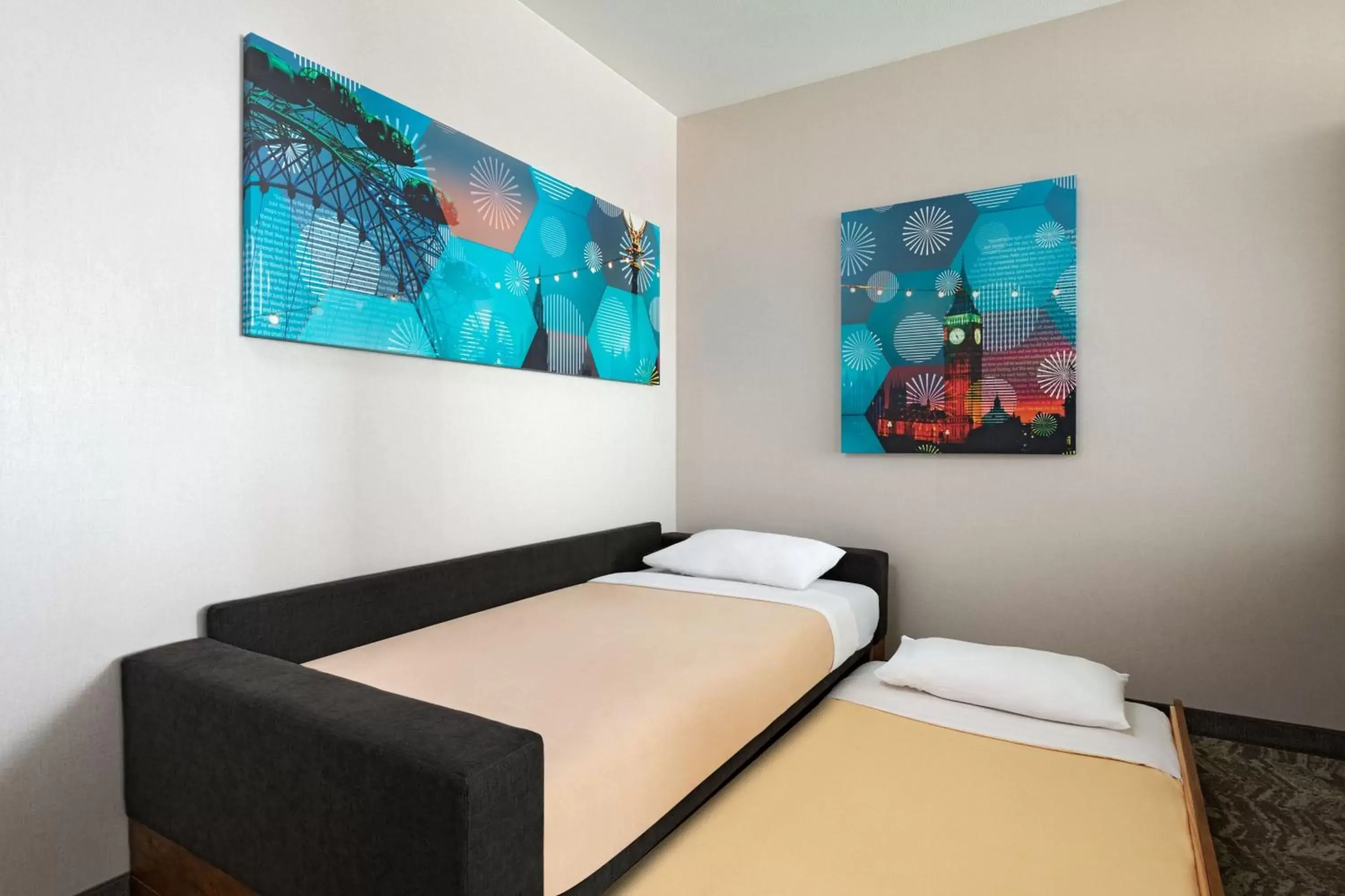 Studio with Two Queen Beds and Trundle Bed with Fireworks Limited View (Low Floor) in Springhill Suites by Marriott Anaheim Maingate Studio with Two Queen Beds and Trundle Bed with Fireworks Limited View (Low Floor) in Springhill Suites by Marriott Anaheim Maingate