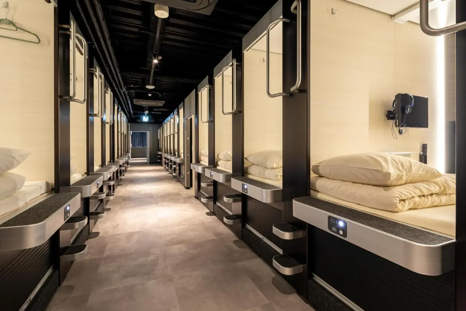 Capsule Hotel Cube Hiroshima Capsule Hotel Cube Hiroshima