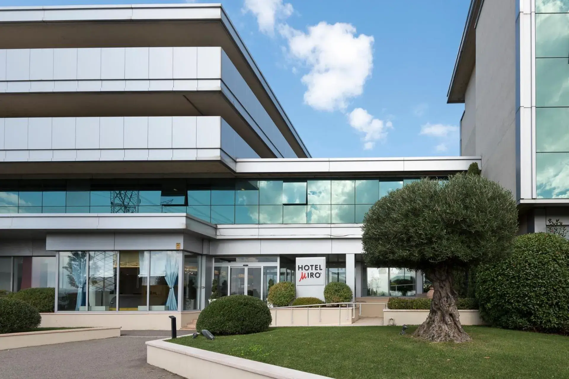 Facade/entrance, Property Building in Hotel Miro' Facade/entrance, Property Building in Hotel Miro'