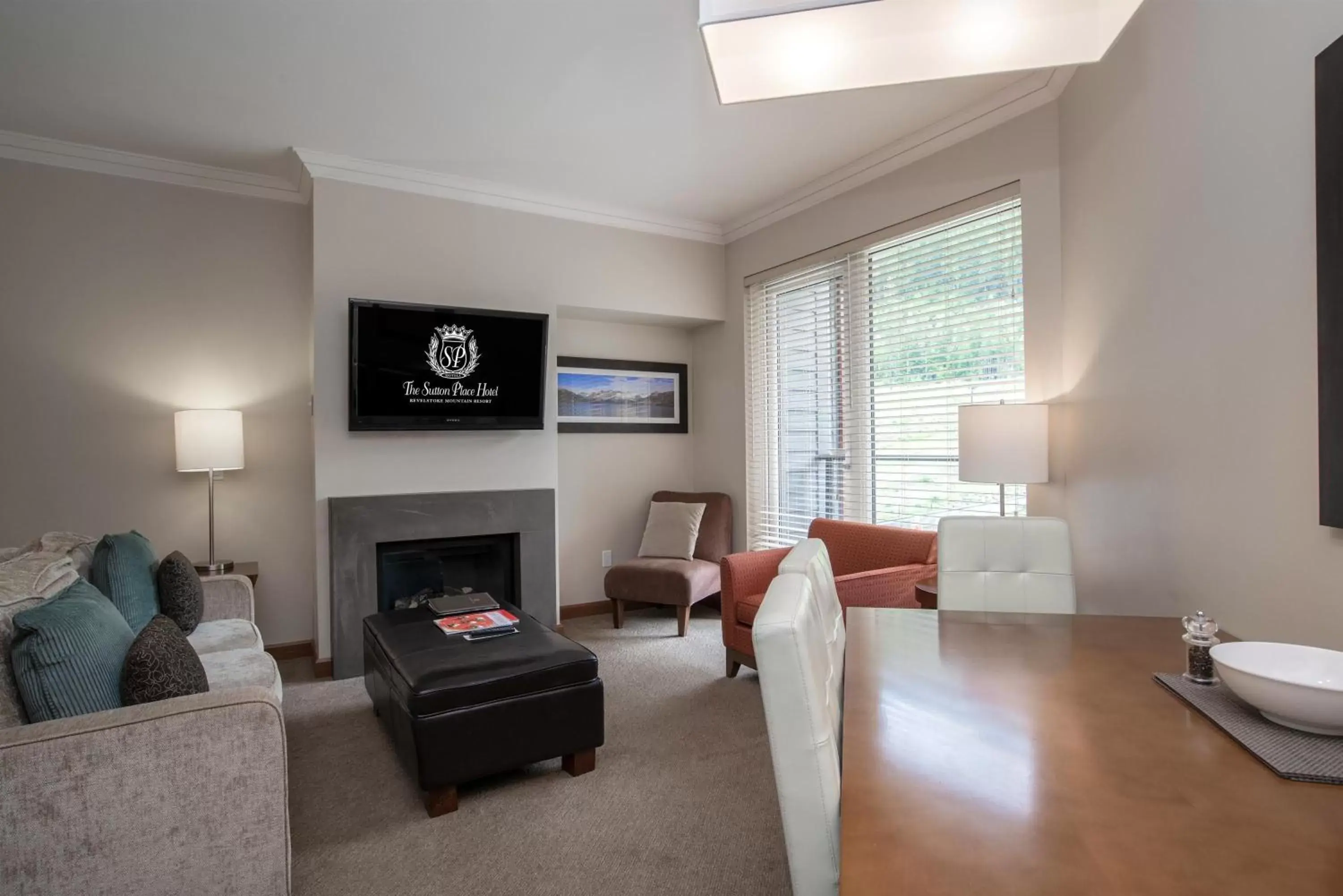 One Bedroom Suite, 1 King Bed, Sofa Bed in Sutton Place Hotel Revelstoke Mountain Resort One Bedroom Suite, 1 King Bed, Sofa Bed in Sutton Place Hotel Revelstoke Mountain Resort