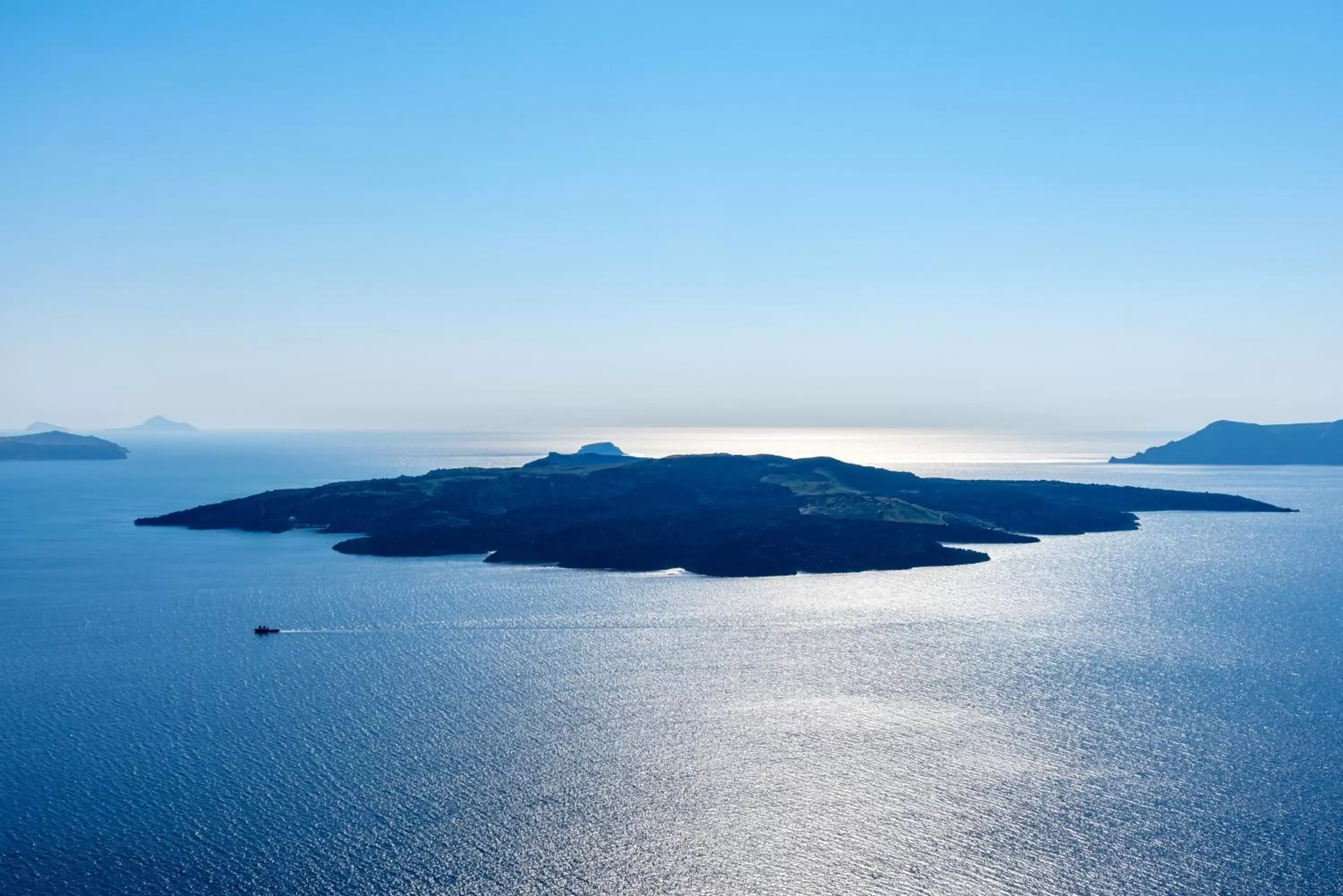 Adamant Suites Adamant Suites