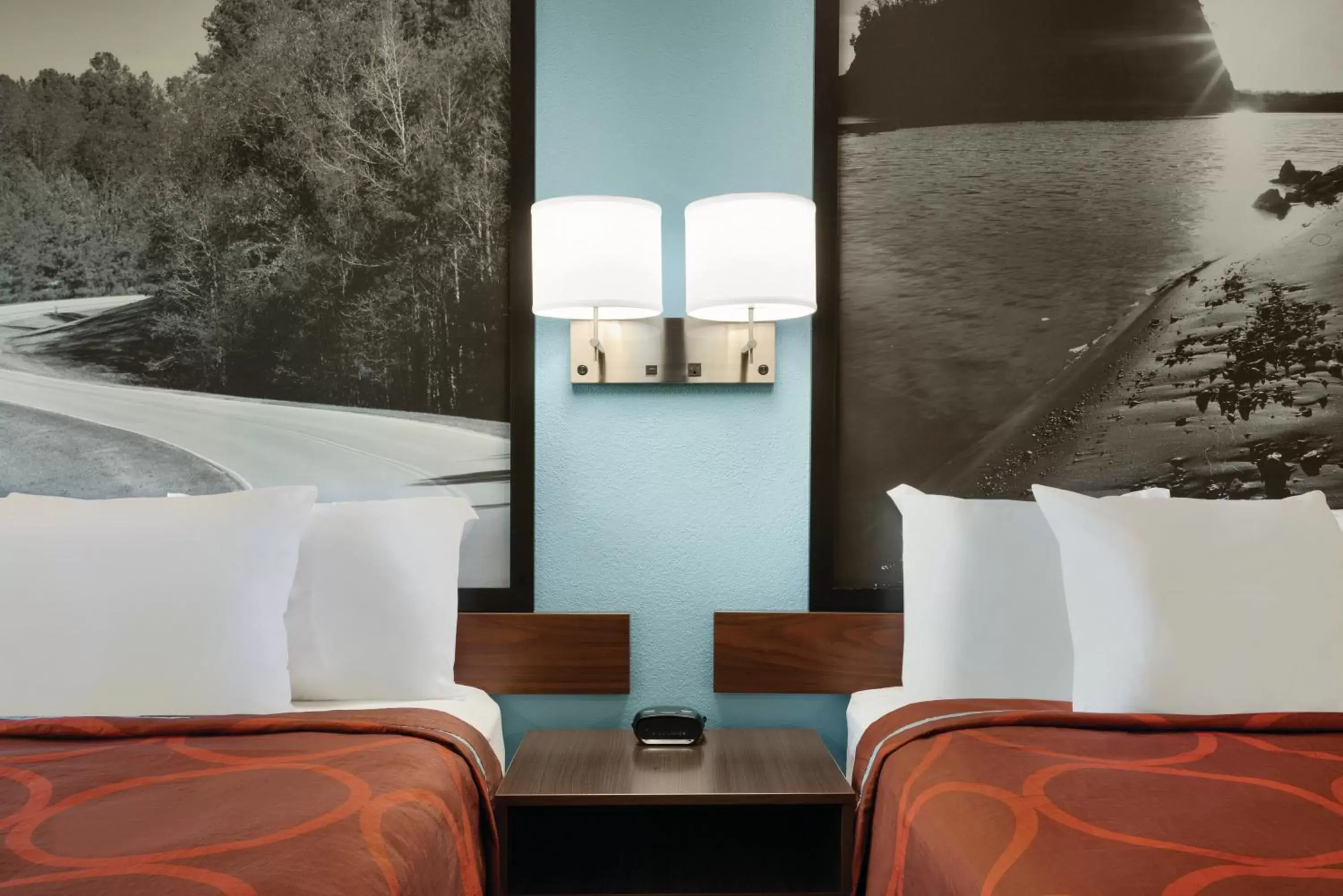 Queen Room with Two Queen Beds - Smoking in Super 8 by Wyndham Olive Branch Queen Room with Two Queen Beds - Smoking in Super 8 by Wyndham Olive Branch