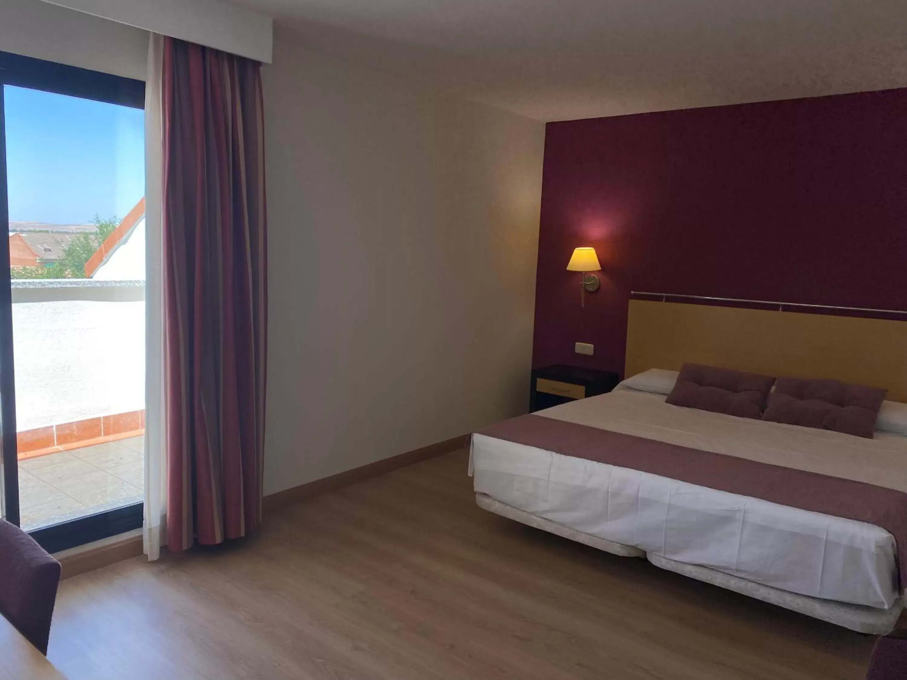 Double Room with Terrace in Hotel Equo Aranjuez Double Room with Terrace in Hotel Equo Aranjuez