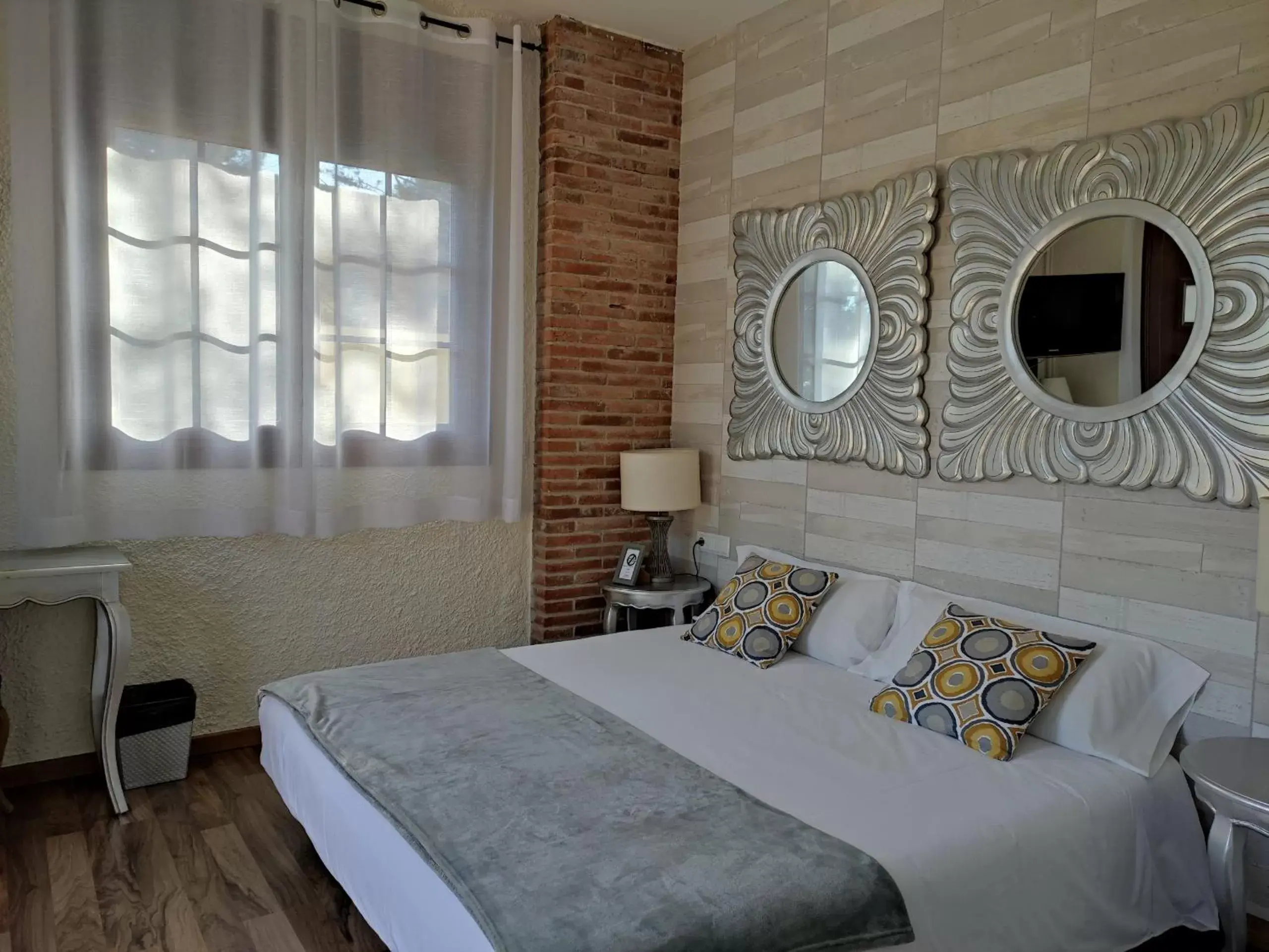 Double or Twin Room with Terrace in Cal Music B&B Double or Twin Room with Terrace in Cal Music B&B