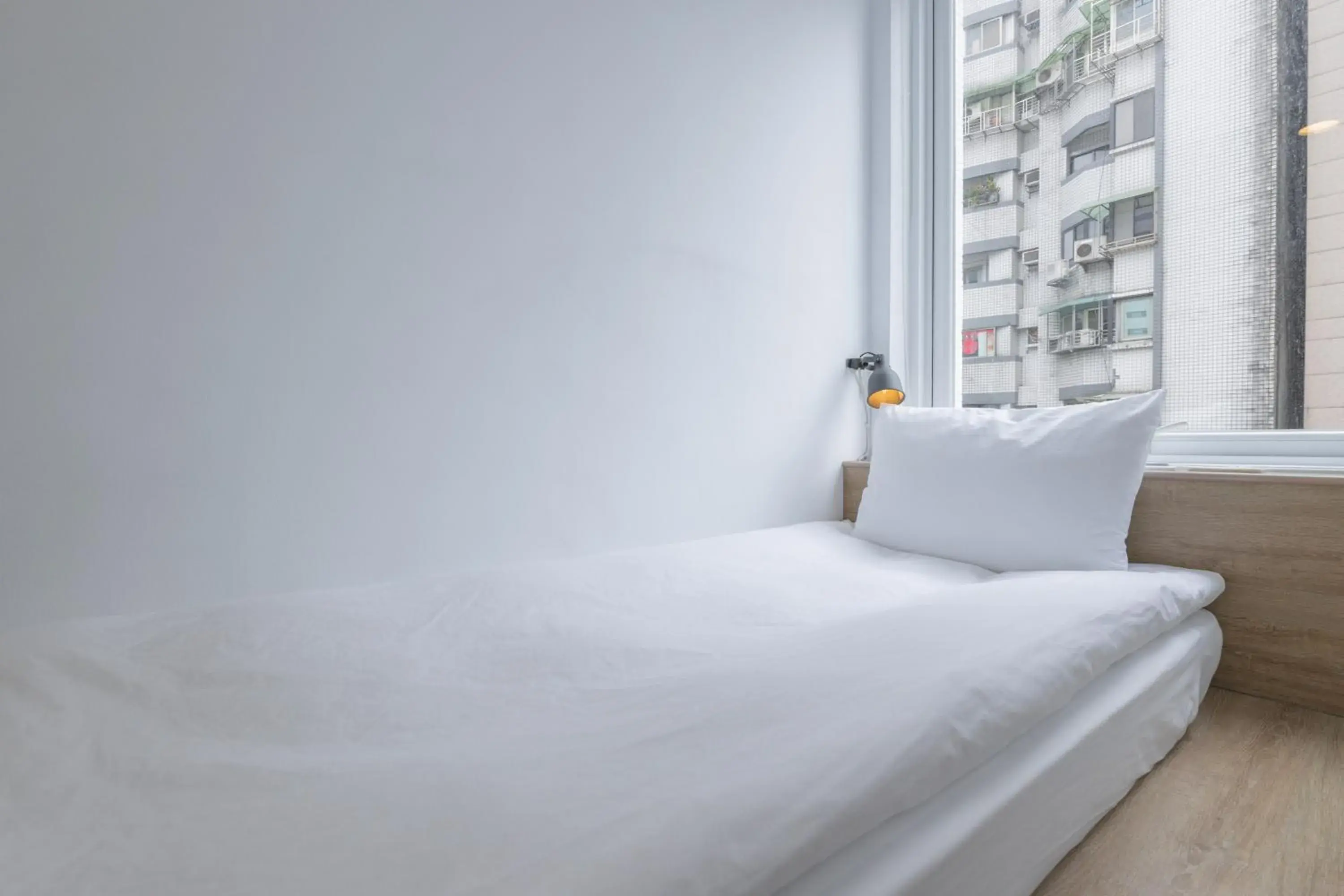 Single Room with Shared Bathroom in OwlStay Flip Flop Hostel - Garden Single Room with Shared Bathroom in OwlStay Flip Flop Hostel - Garden