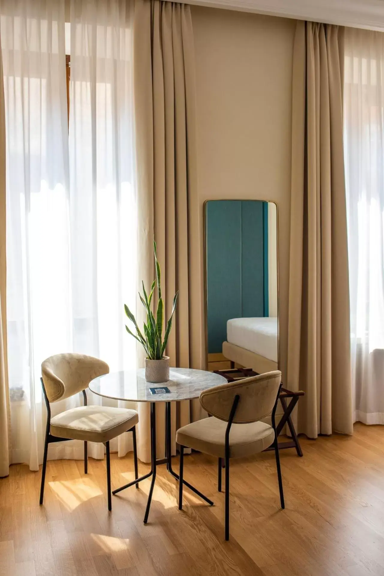 Deluxe King Room in Sentho Roma Deluxe King Room in Sentho Roma