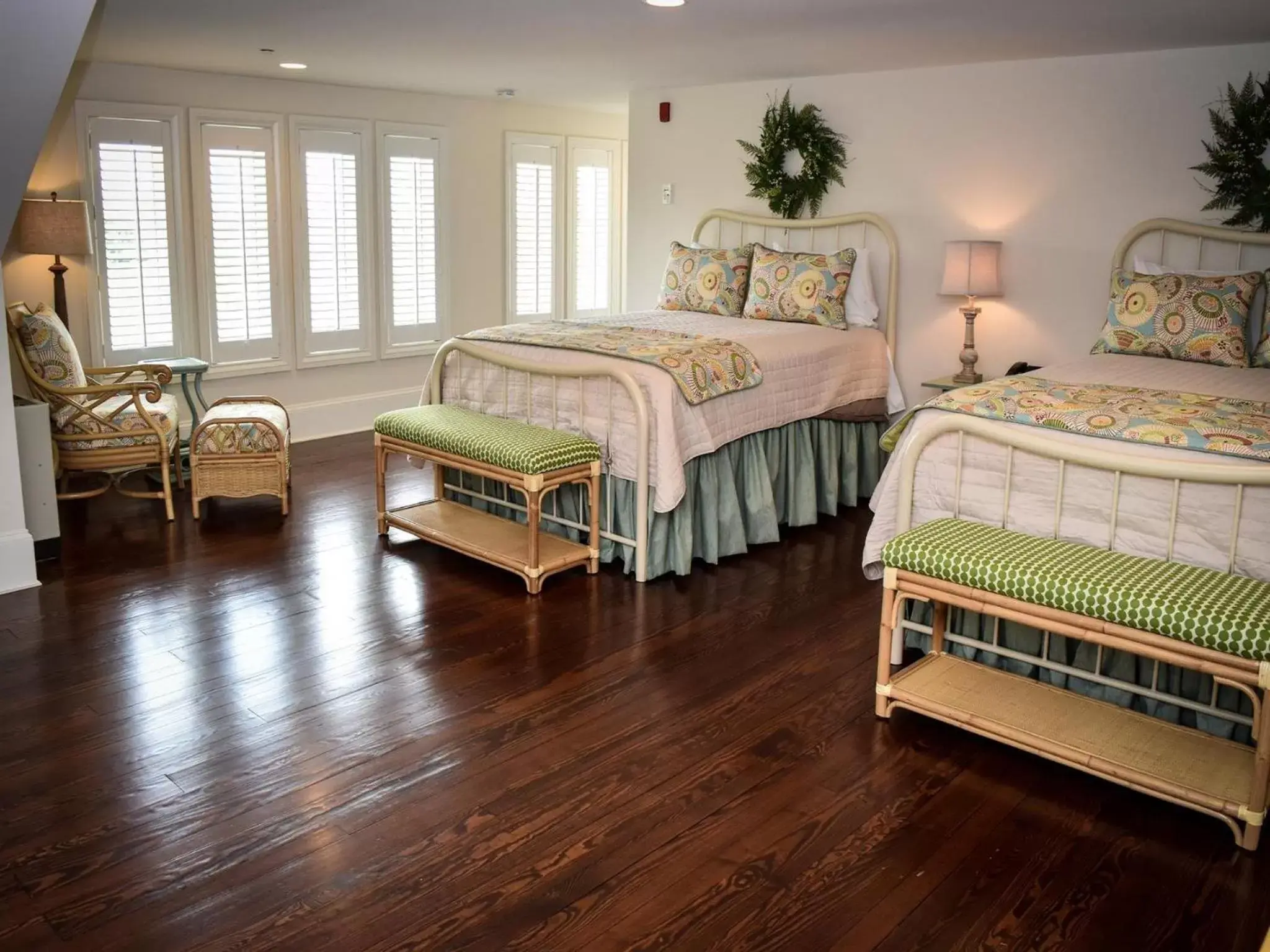 Deluxe Double Room in Inn at Evergreen Deluxe Double Room in Inn at Evergreen