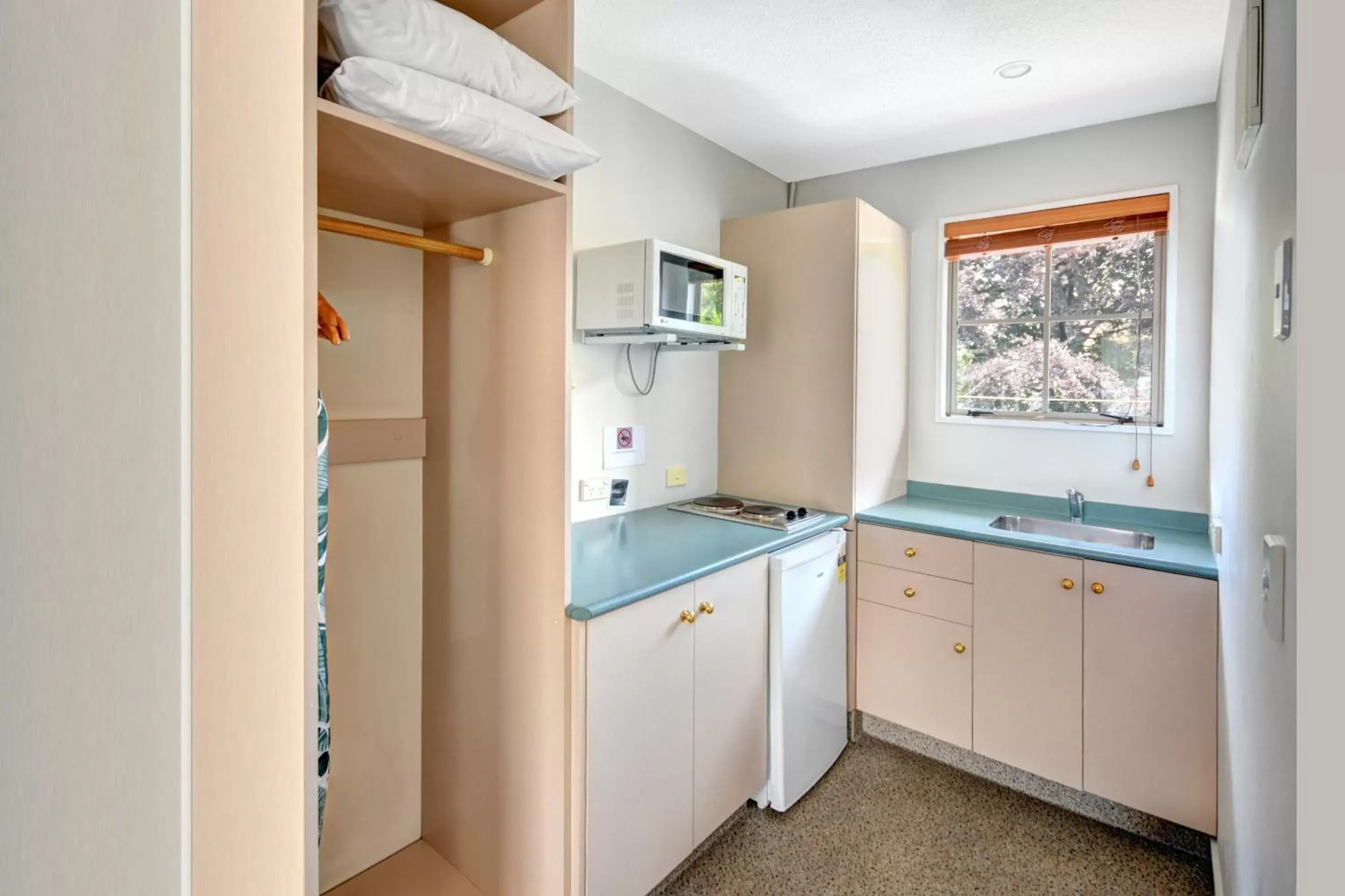 Studio in Alexis Motor Lodge Studio in Alexis Motor Lodge