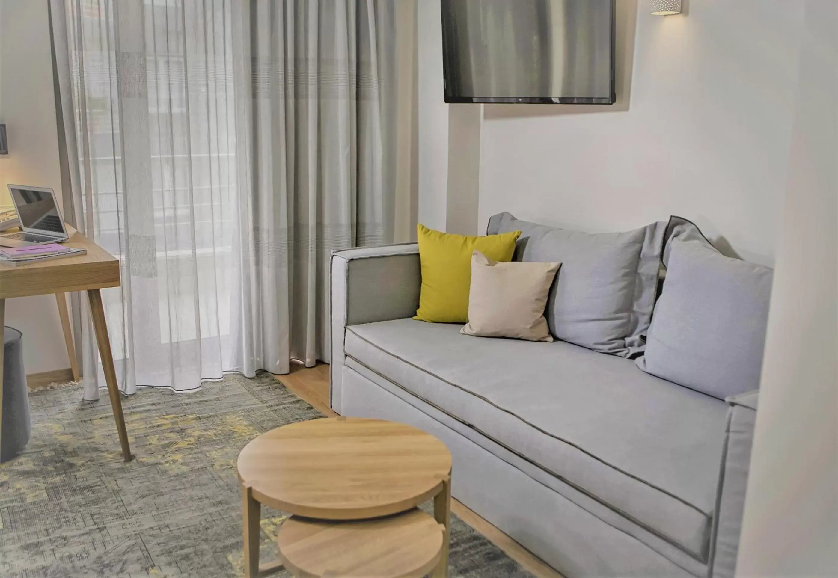 MIRIVILI hospitality & wellness MIRIVILI hospitality & wellness