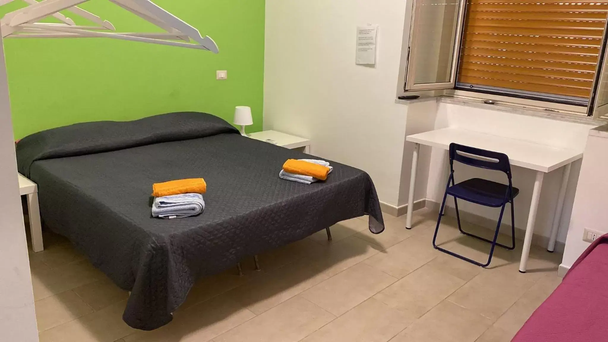 Photo of the whole room, Bed in CTA Catania Aeroporto fontanarossa taxi aeroporto h24 gratis reception h24 Photo of the whole room, Bed in CTA Catania Aeroporto fontanarossa taxi aeroporto h24 gratis reception h24