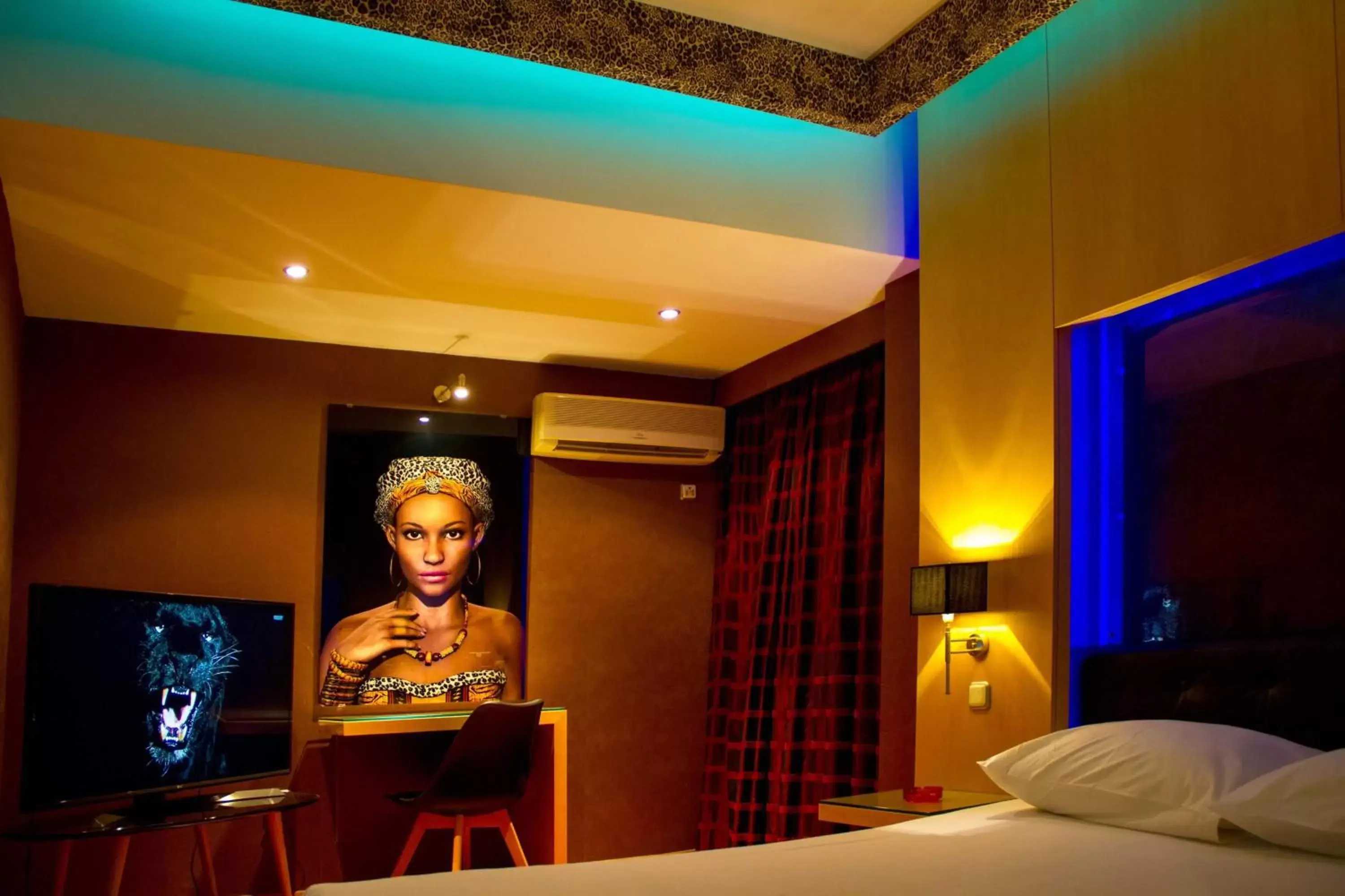 Double Room in Olympic Hotel Double Room in Olympic Hotel