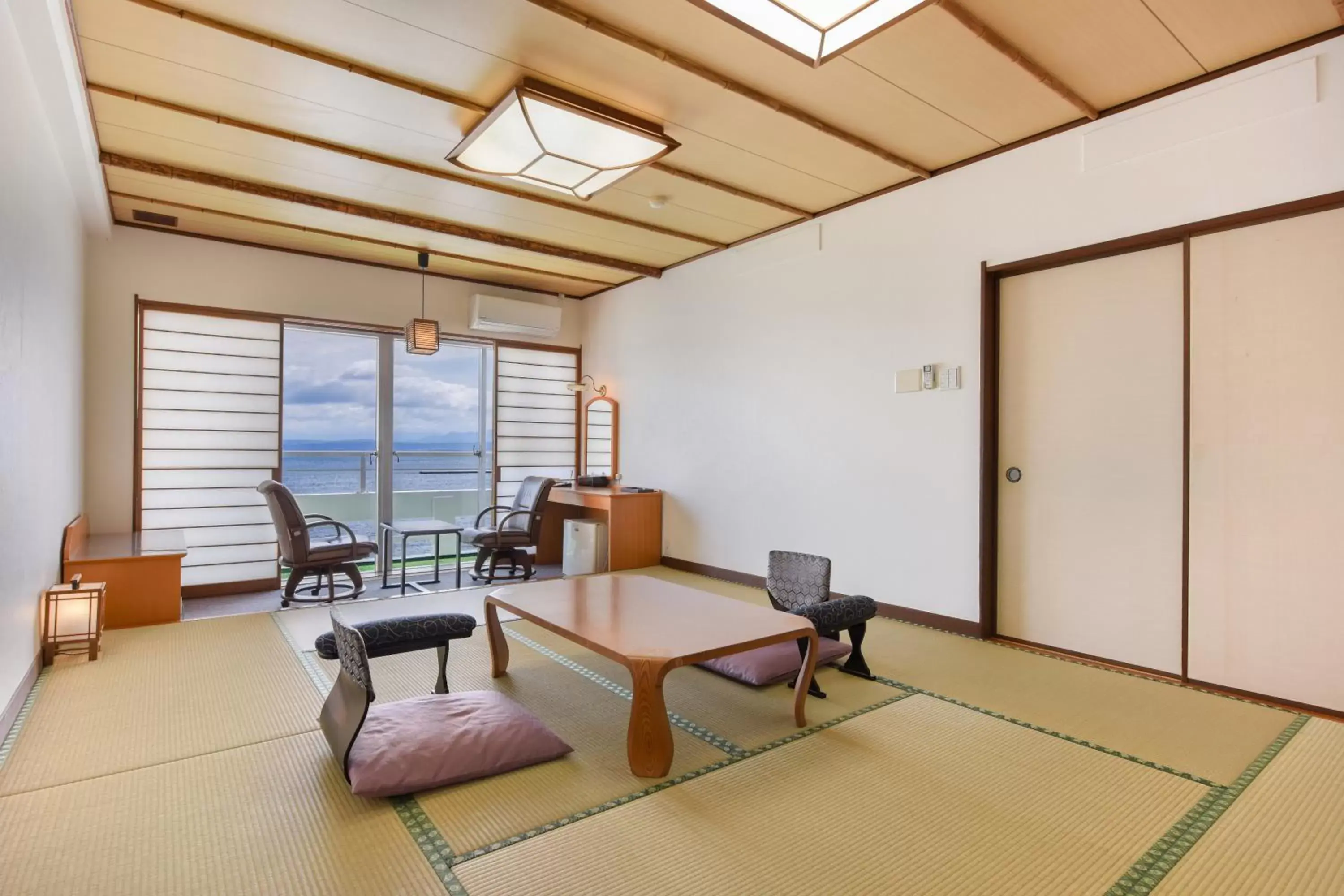 Japanese-Style Room with Sea View - single occupancy in Ibusuki Kaijo Hotel Japanese-Style Room with Sea View - single occupancy in Ibusuki Kaijo Hotel