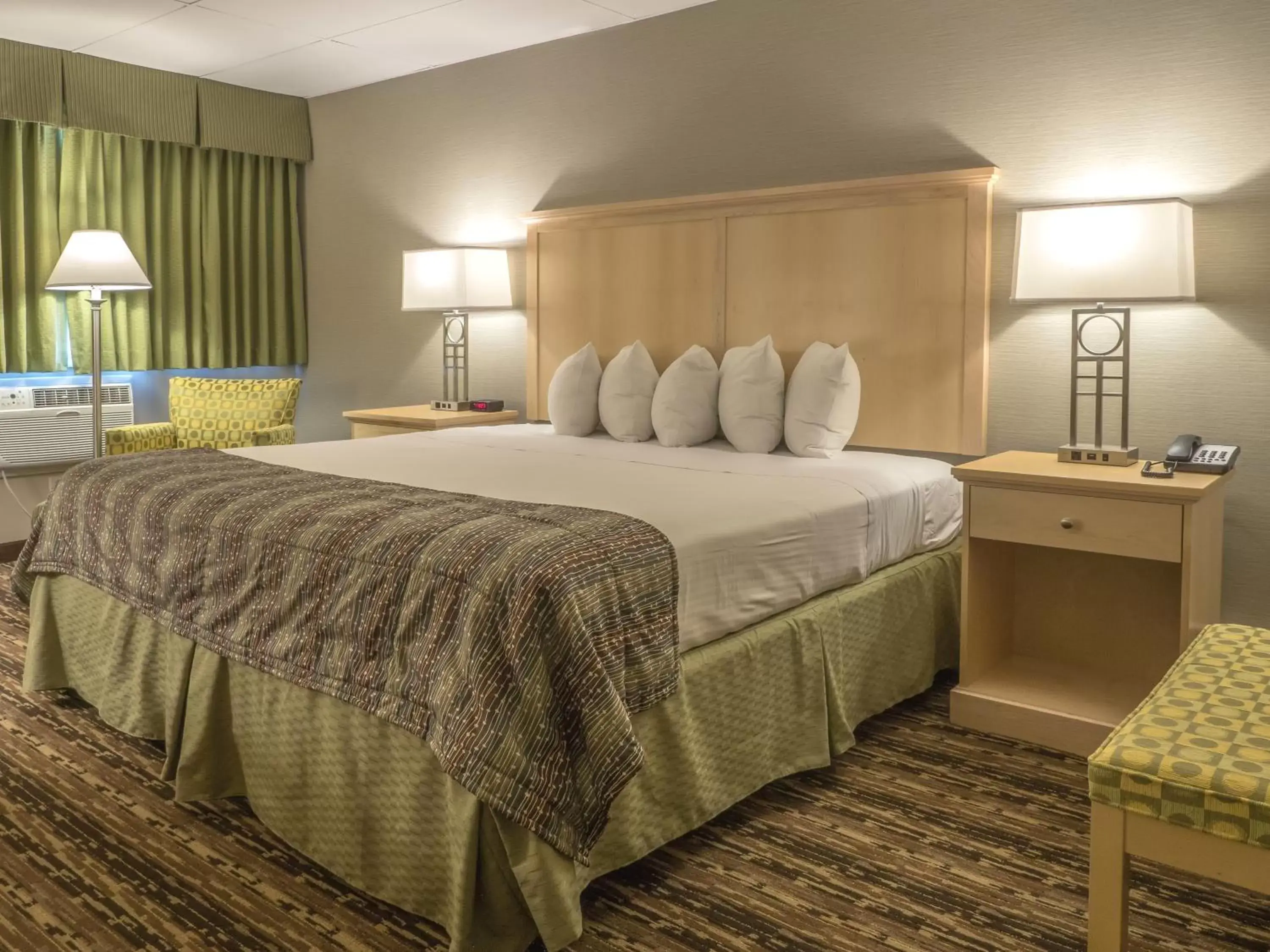 King Room in Bar Harbor Villager Motel - Downtown King Room in Bar Harbor Villager Motel - Downtown