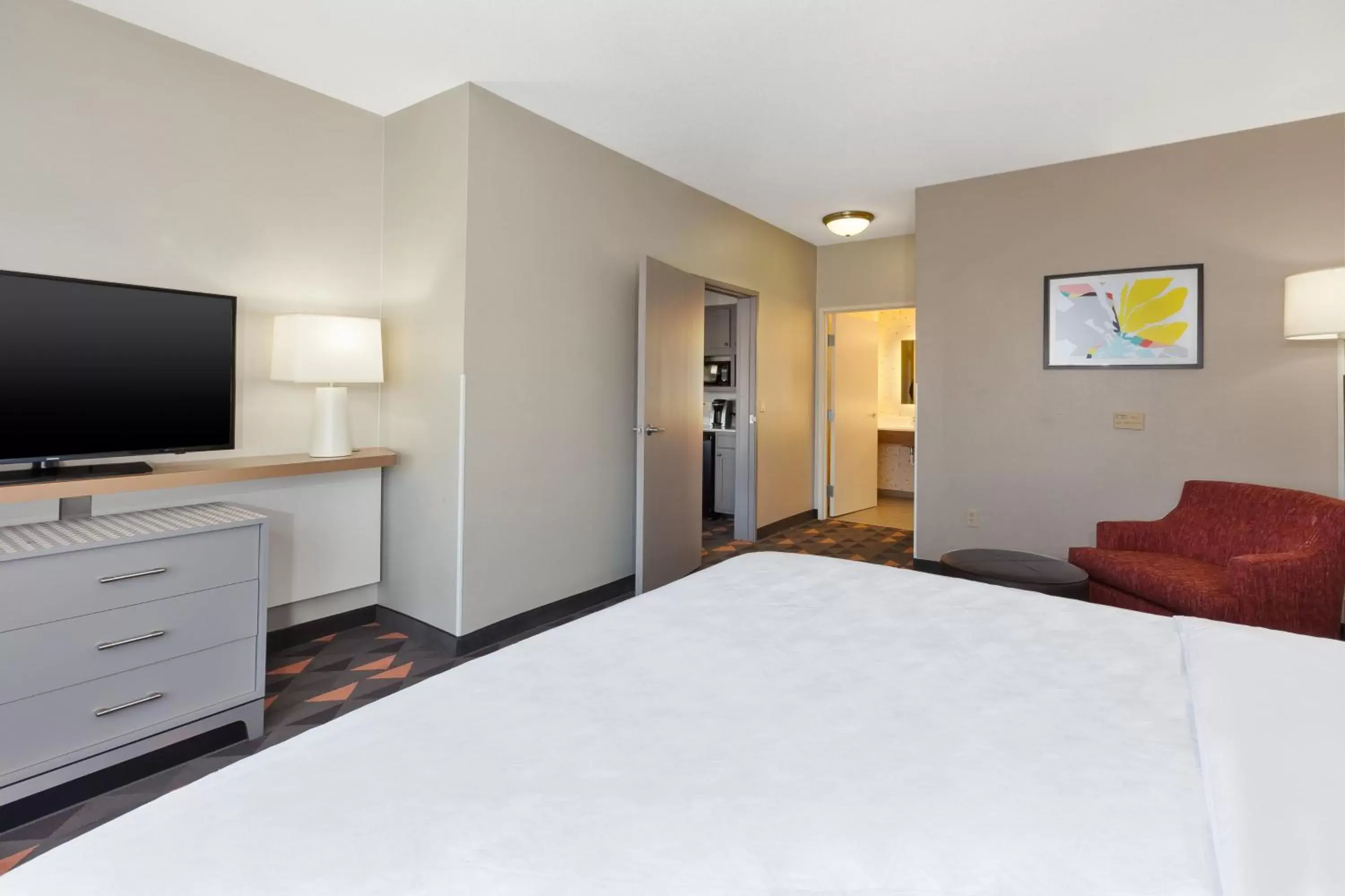 One-Bedroom King Suite in Holiday Inn & Suites Grand Rapids - South by IHG One-Bedroom King Suite in Holiday Inn & Suites Grand Rapids - South by IHG