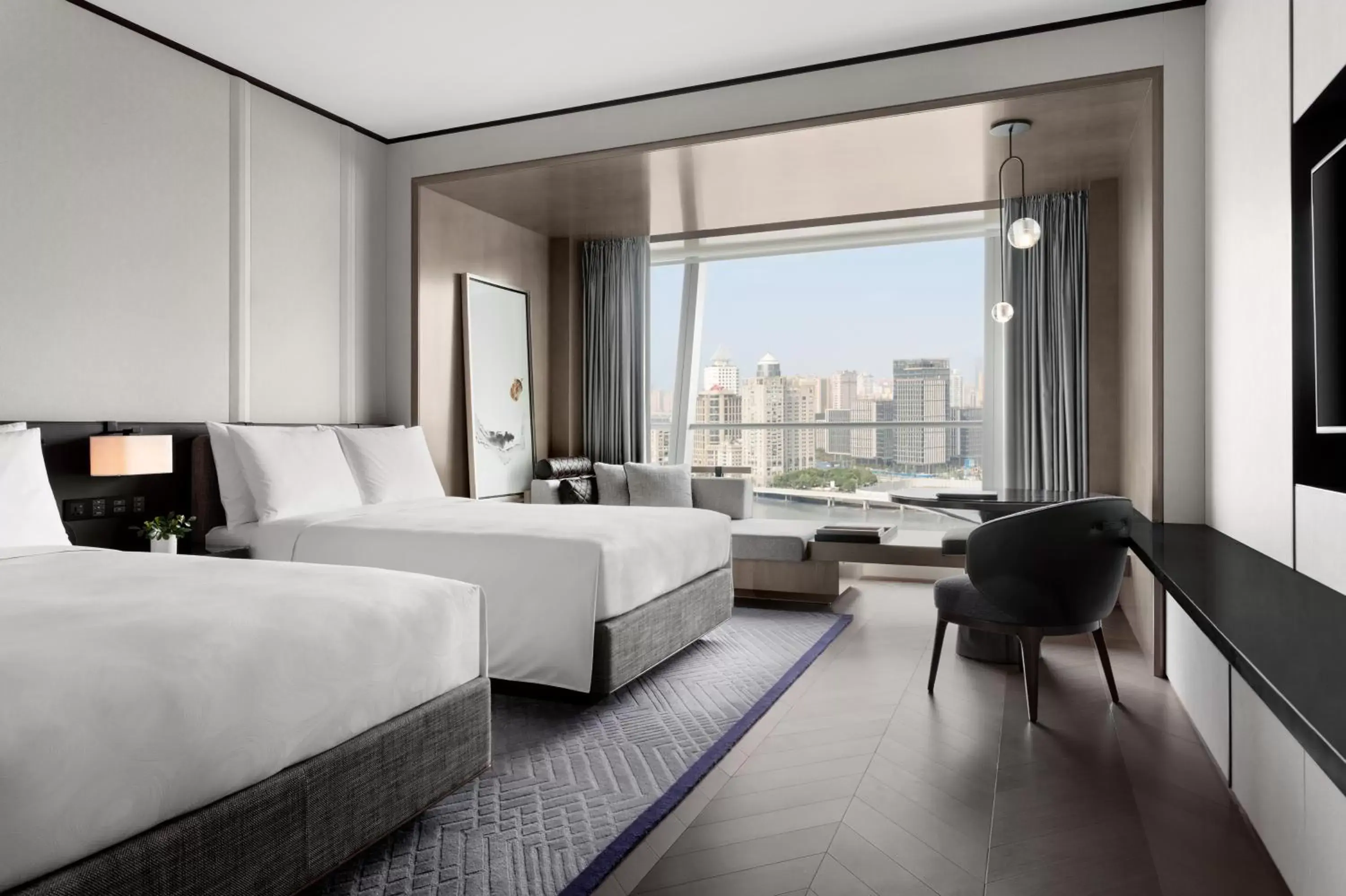 Deluxe Double Room with River View in JW Marriott Marquis Hotel Shanghai Pudong Deluxe Double Room with River View in JW Marriott Marquis Hotel Shanghai Pudong