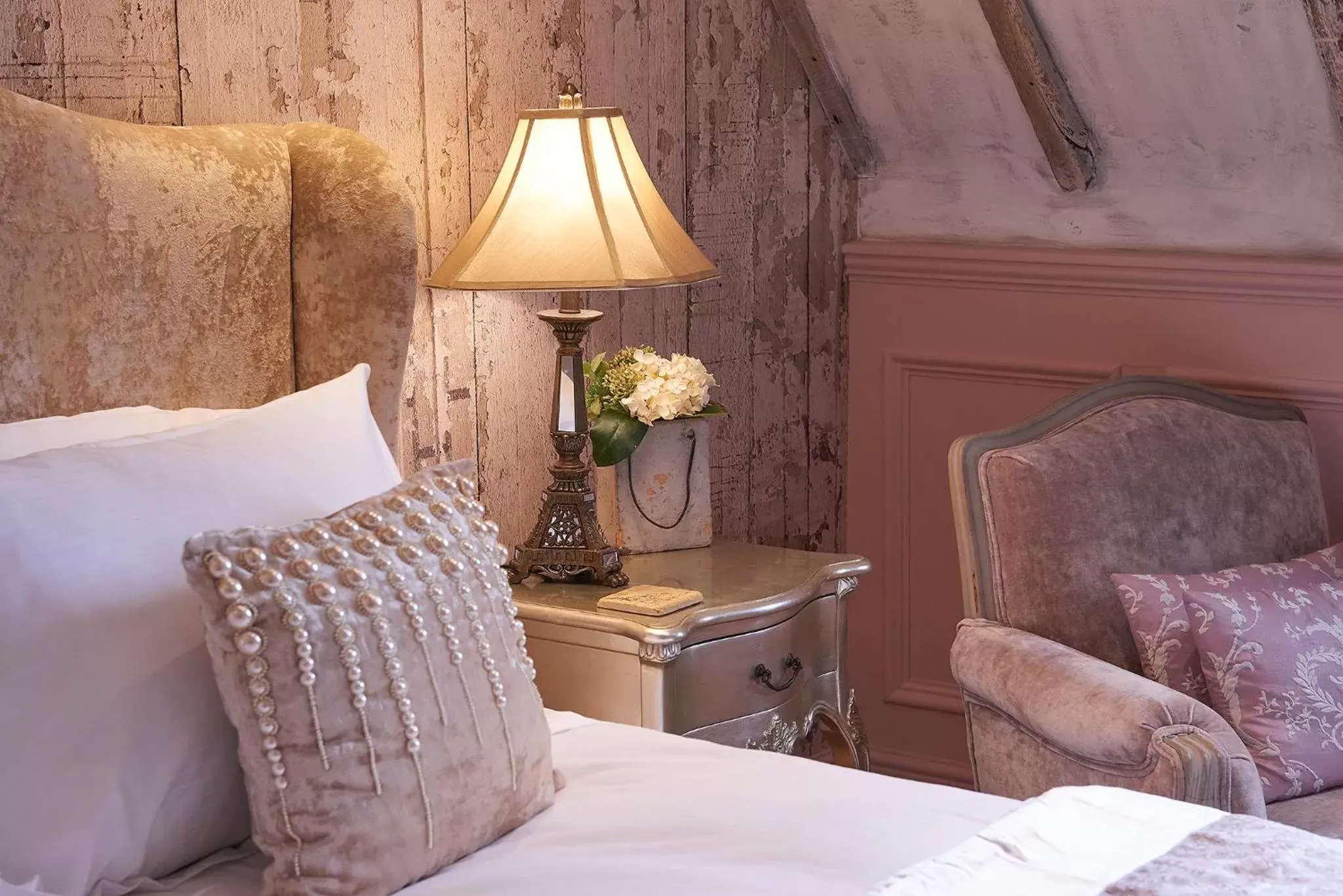 Superior Double Room in The Broad Leys Superior Double Room in The Broad Leys