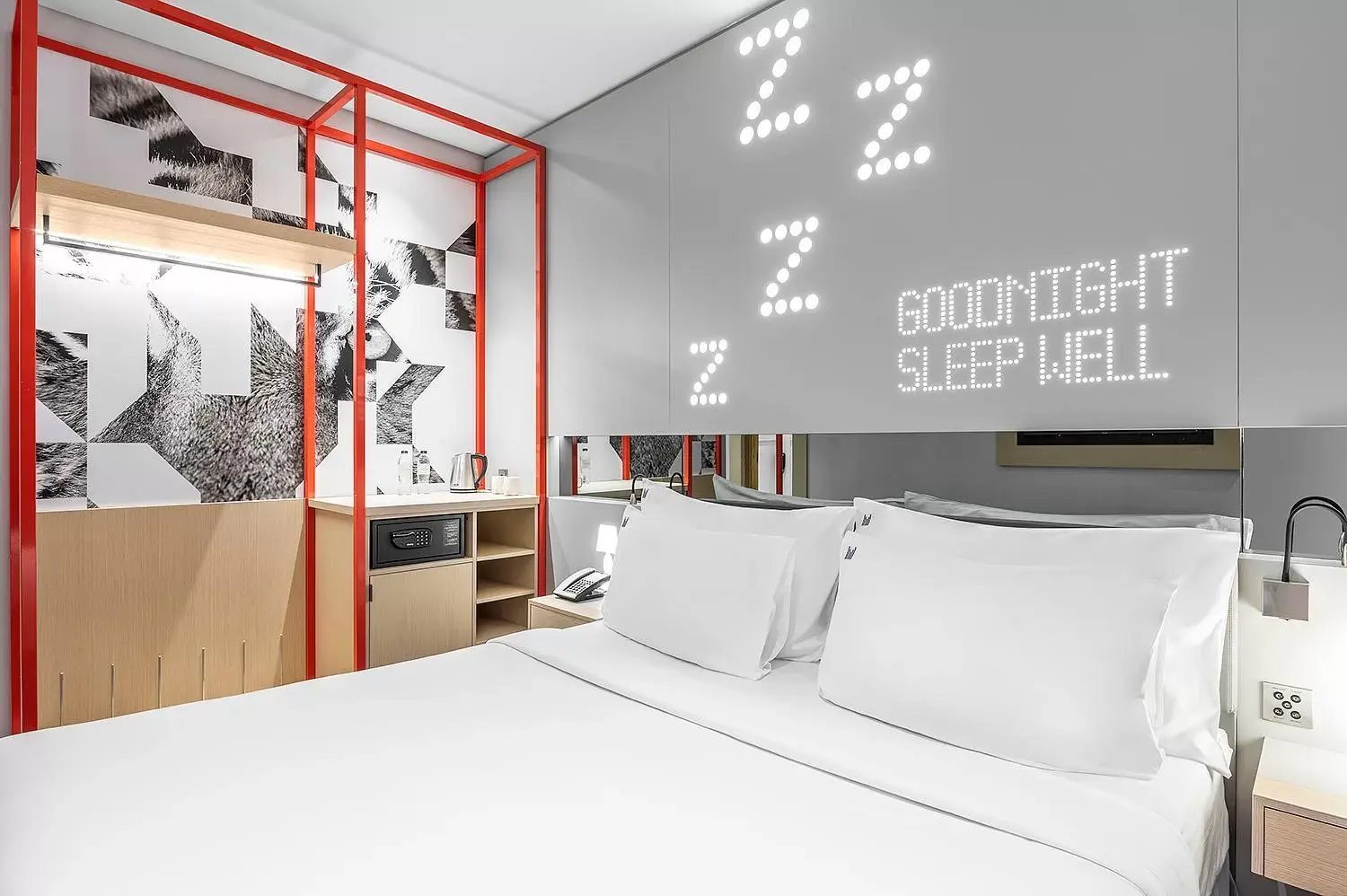 Urban King Room Pool View - with complimentary Shuttle Service to the Beach and Deira City Center in Studio M Arabian Plaza Hotel & Hotel Apartments Urban King Room Pool View - with complimentary Shuttle Service to the Beach and Deira City Center in Studio M Arabian Plaza Hotel & Hotel Apartments