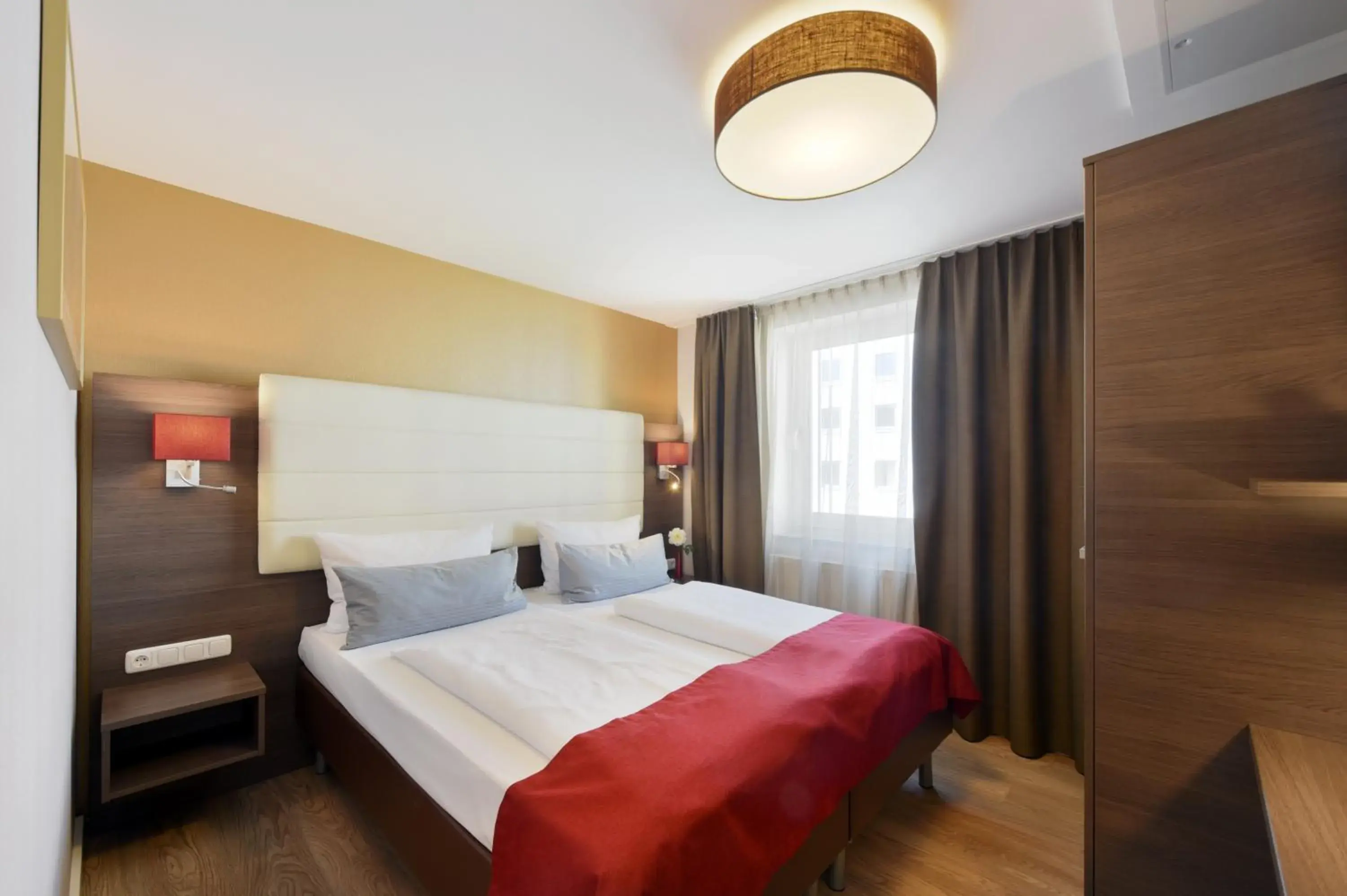 Four-Room Apartment in KOOS Hotel&Apartments - City Aparthotel Four-Room Apartment in KOOS Hotel&Apartments - City Aparthotel
