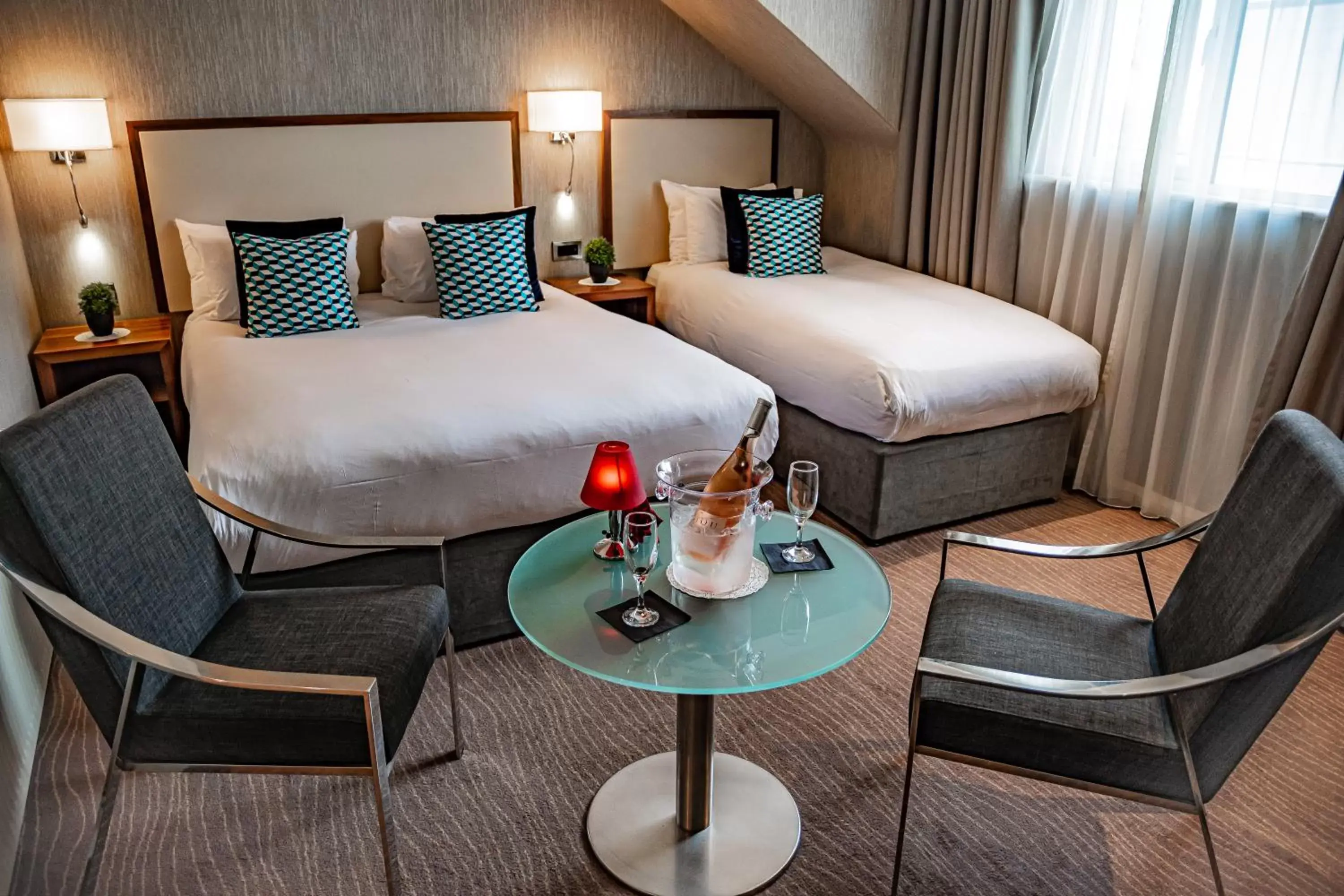 Twin Room in Eyre Square Hotel Twin Room in Eyre Square Hotel