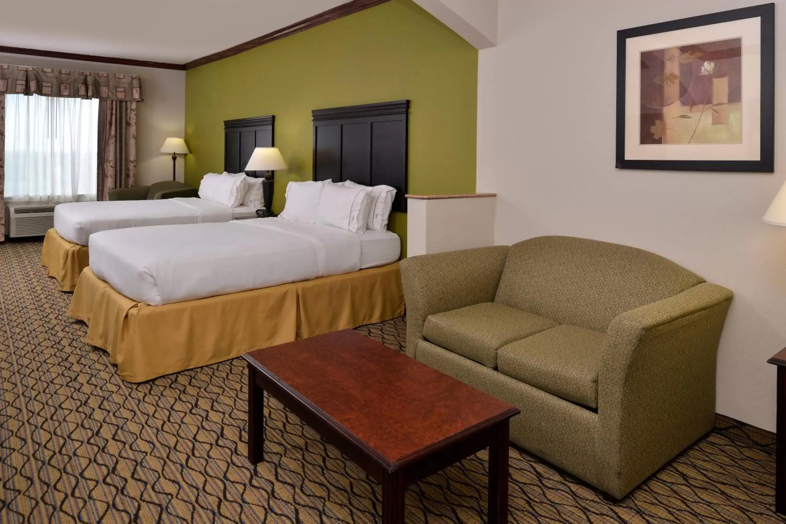 Suite with Two Queen Beds in Holiday Inn Express Hotel & Suites Sherman Highway 75 by IHG Suite with Two Queen Beds in Holiday Inn Express Hotel & Suites Sherman Highway 75 by IHG