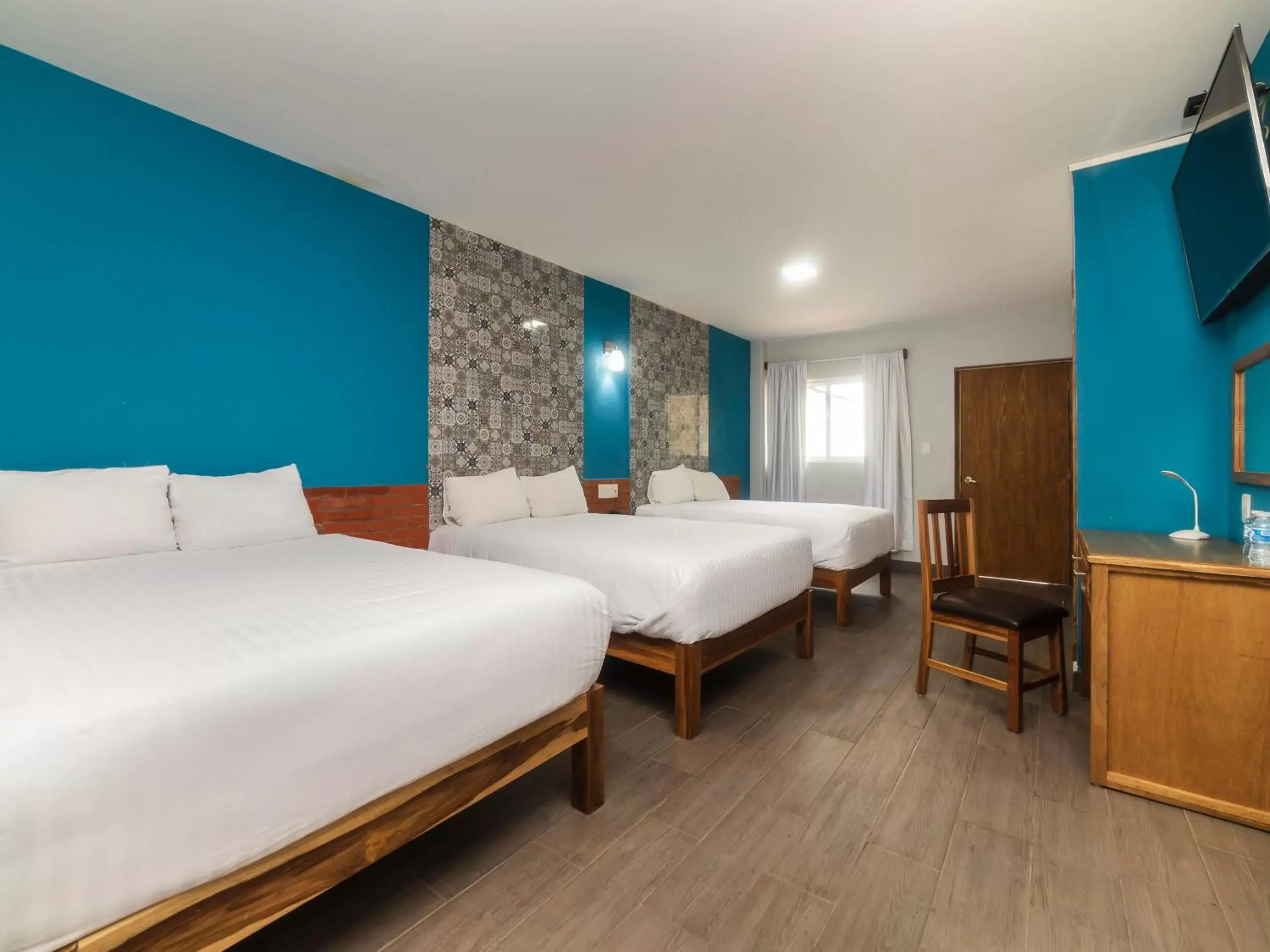 Family Room in Hotel Meson del Barrio Family Room in Hotel Meson del Barrio