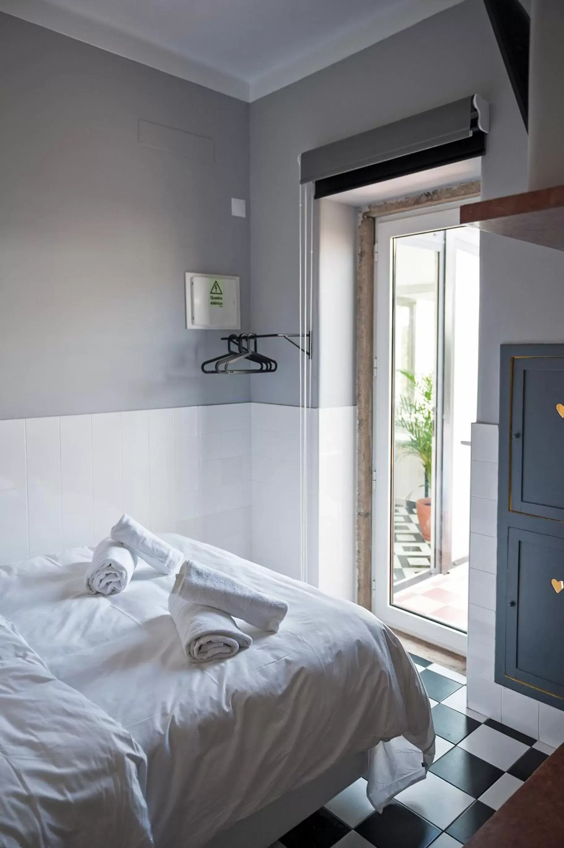 Economy Double Room in Lemon Tree Stay Economy Double Room in Lemon Tree Stay