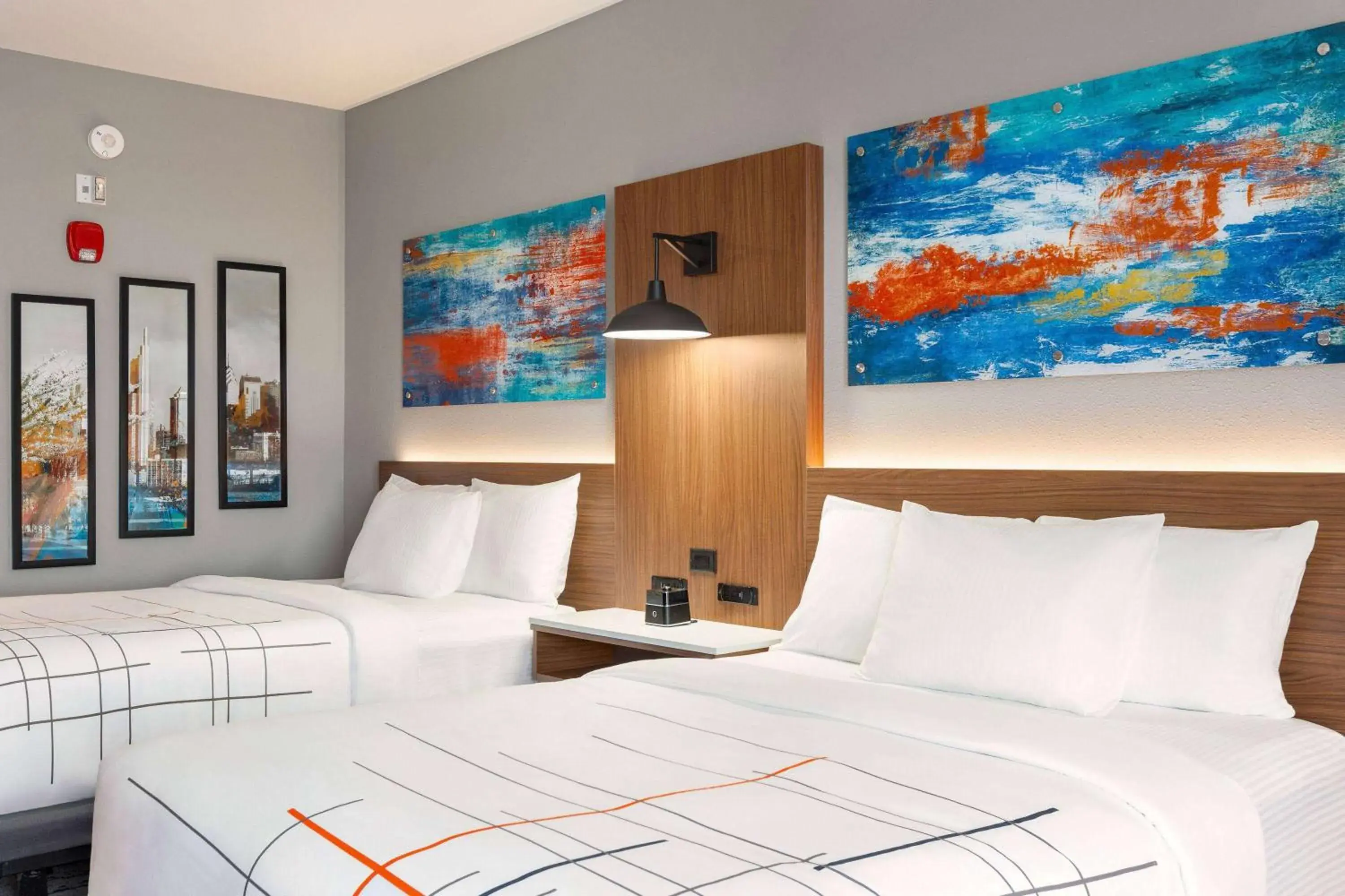 Queen Room with Two Queen Beds and Tub with Grab Bars - Mobility and Hearing Accessible/Non-Smoking in La Quinta Inn & Suites by Wyndham Mount Laurel Moorestown Queen Room with Two Queen Beds and Tub with Grab Bars - Mobility and Hearing Accessible/Non-Smoking in La Quinta Inn & Suites by Wyndham Mount Laurel Moorestown