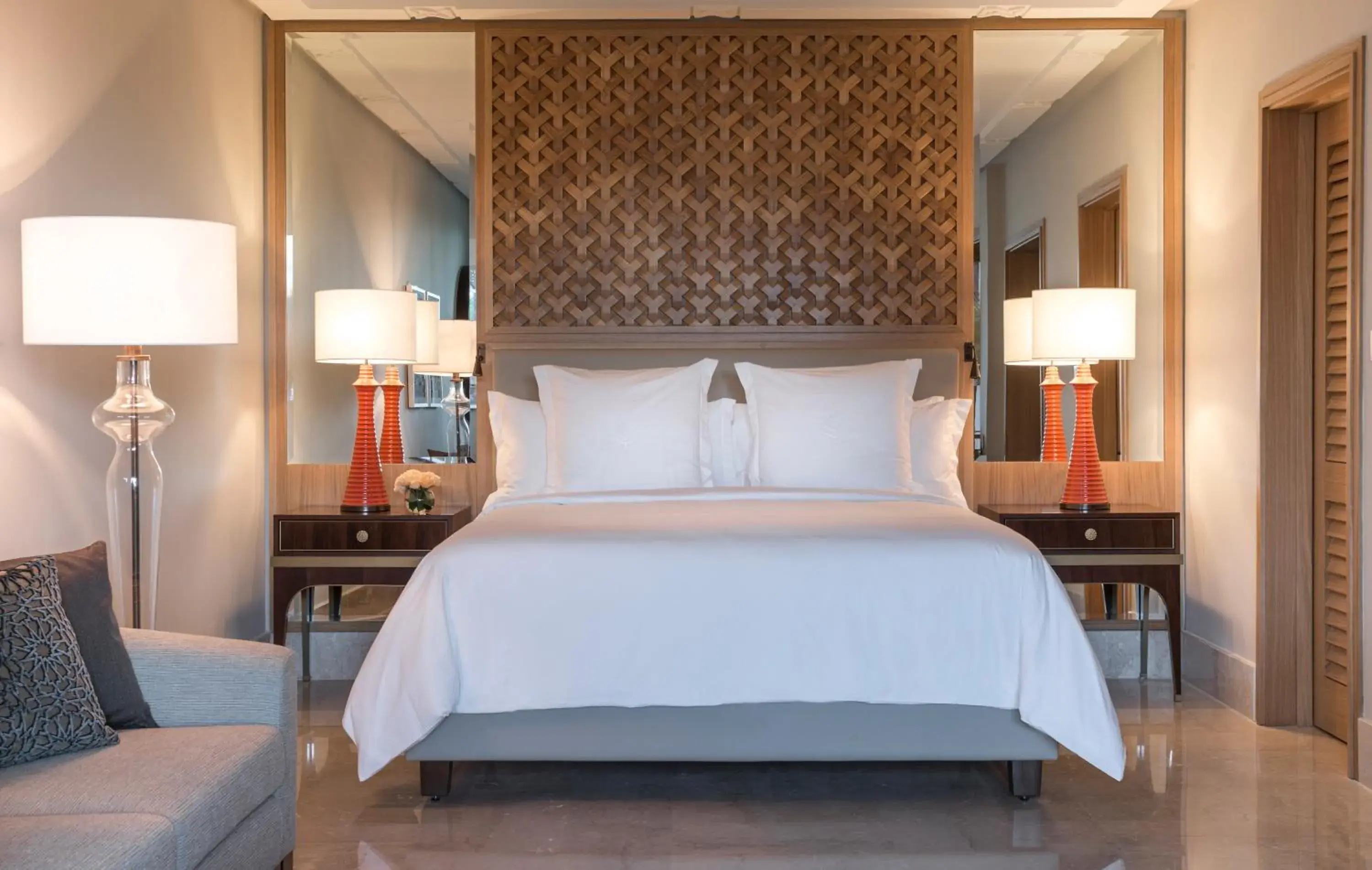 Deluxe King Room Sea View in Four Seasons Hotel Tunis Deluxe King Room Sea View in Four Seasons Hotel Tunis