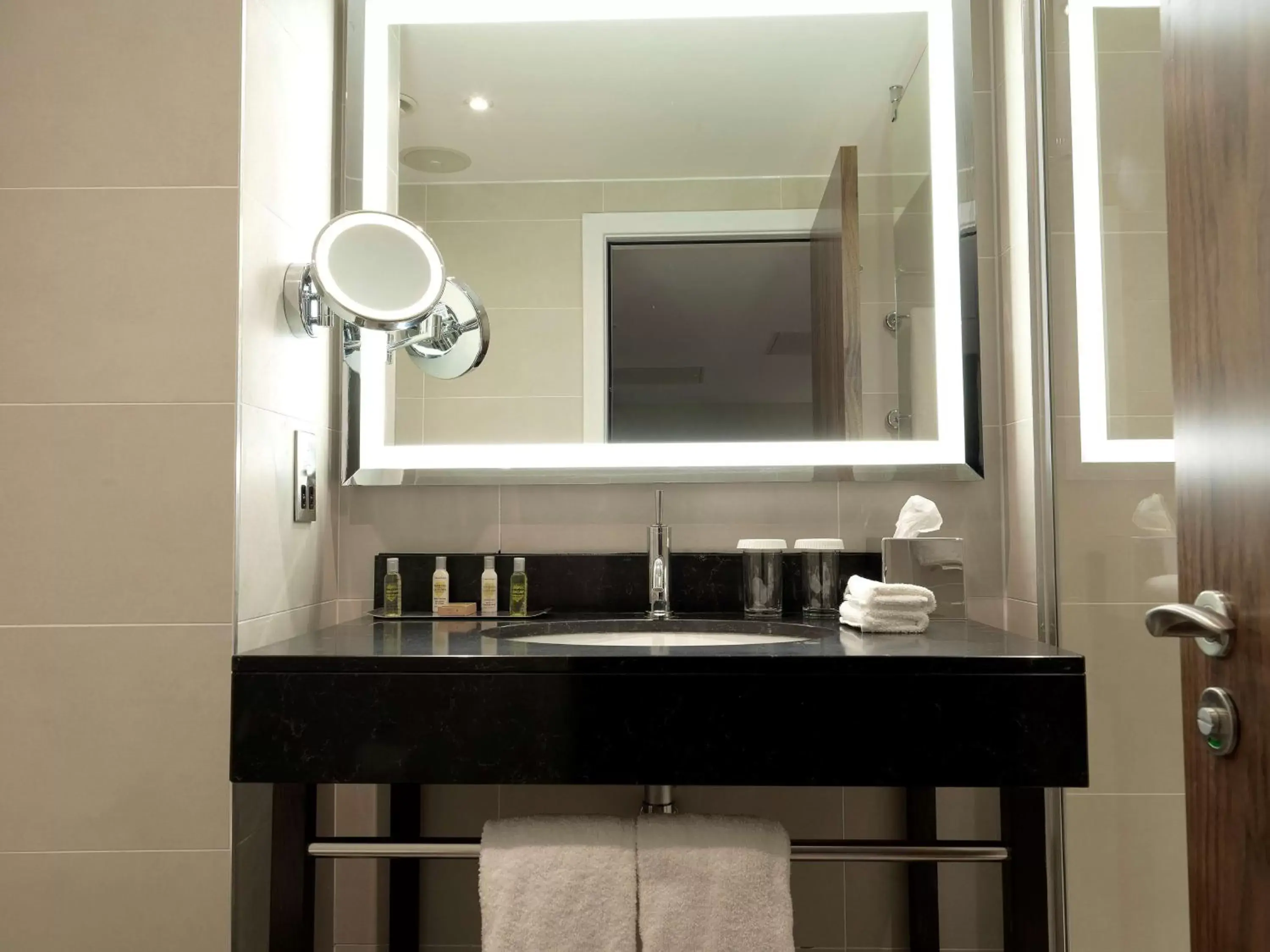 Junior Suite in DoubleTree by Hilton Chester Junior Suite in DoubleTree by Hilton Chester