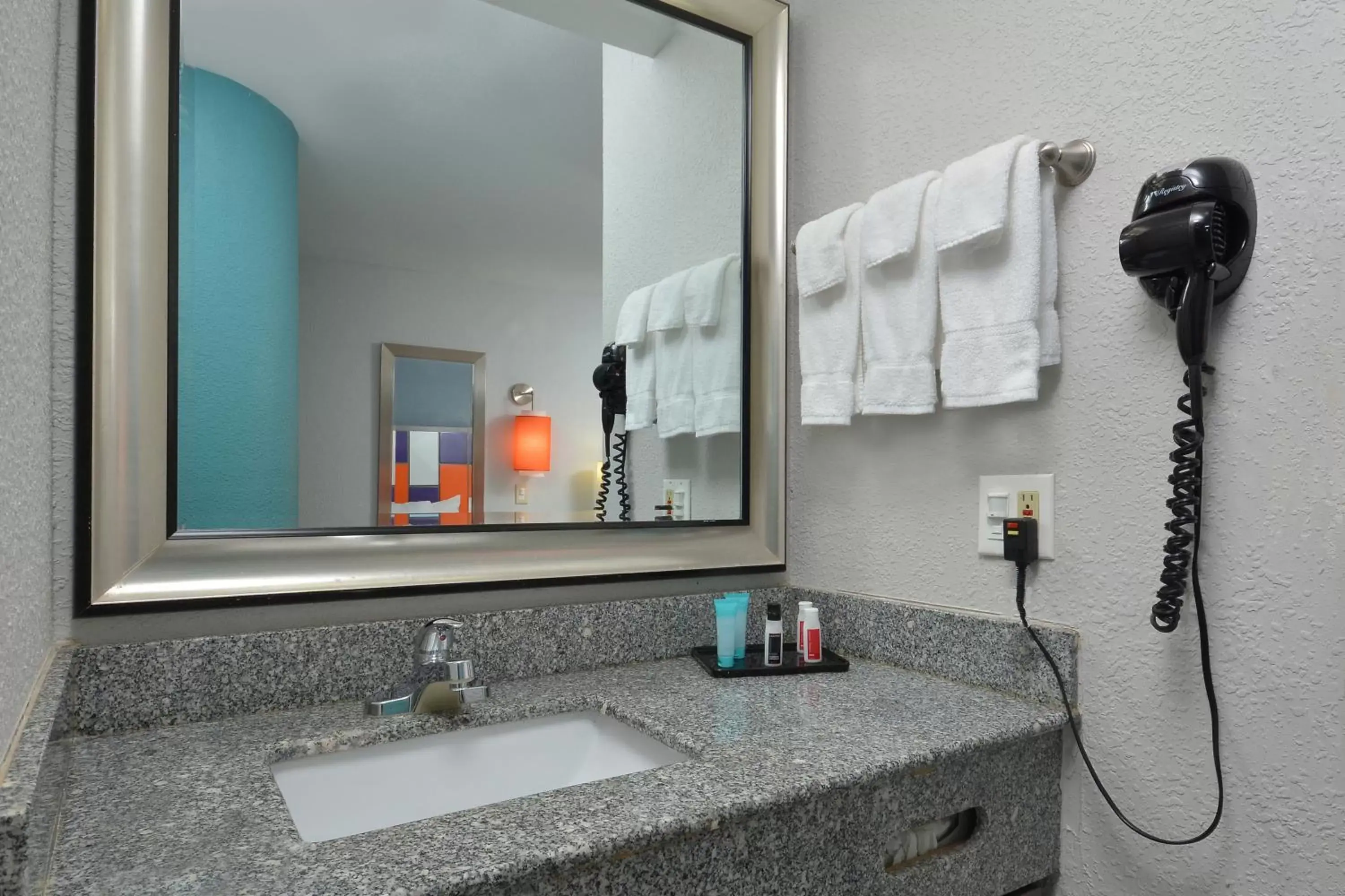 Queen Room with Two Queen Beds - Non-Smoking in Inn at Clemson Queen Room with Two Queen Beds - Non-Smoking in Inn at Clemson