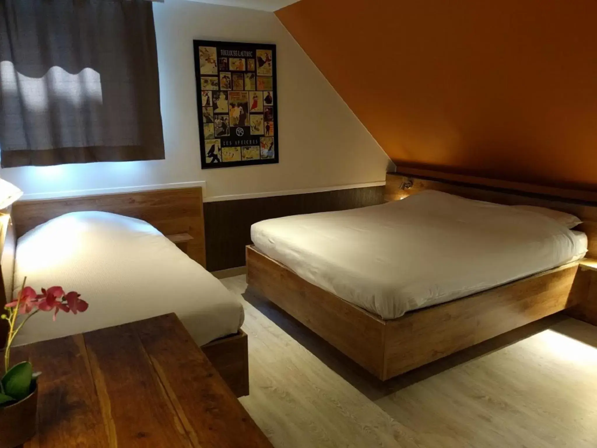 Triple Room with View in Canalview Hotel Ter Reien Triple Room with View in Canalview Hotel Ter Reien