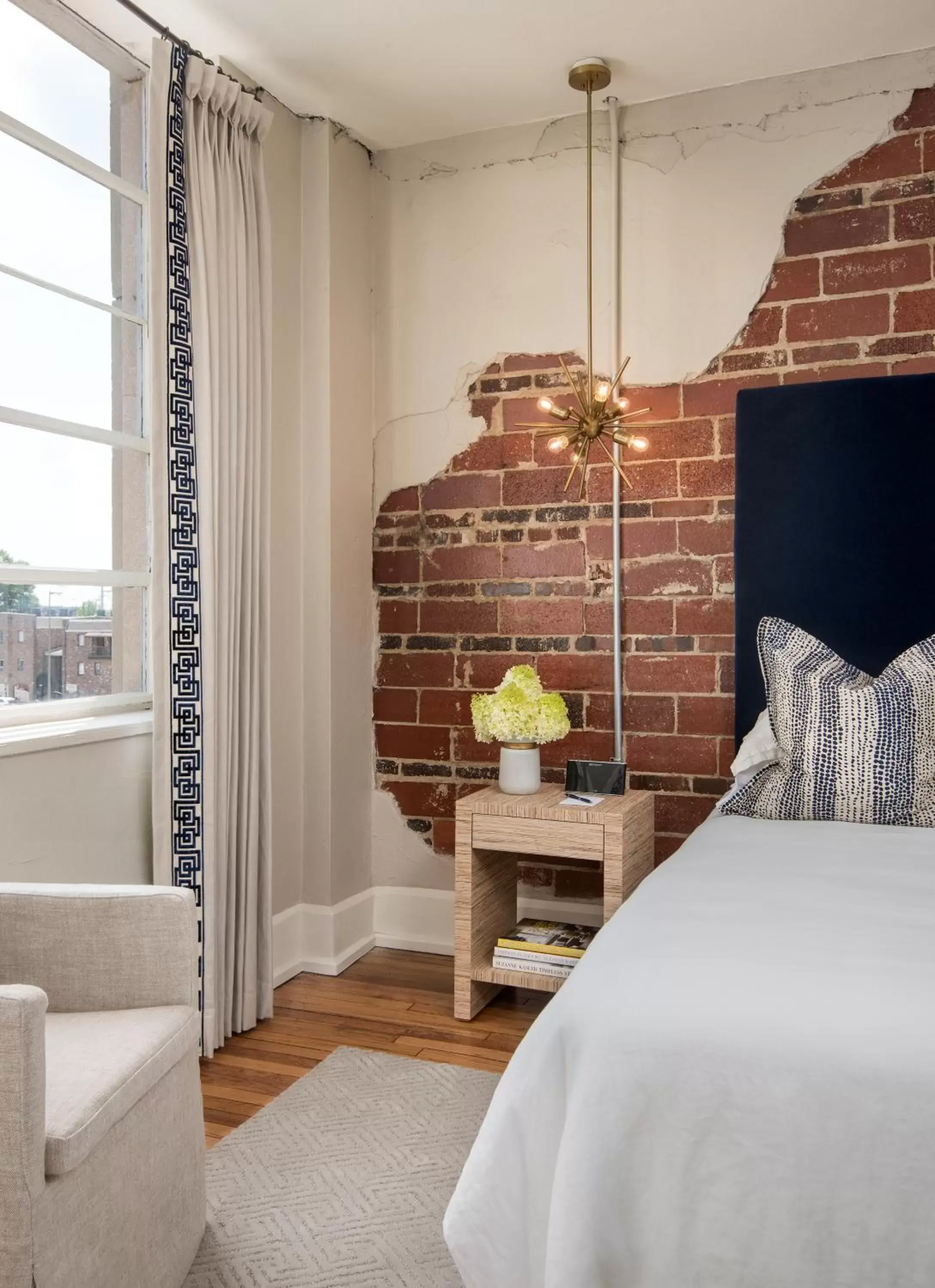 Deluxe King Room in The Stricklin Hotel- Florence Deluxe King Room in The Stricklin Hotel- Florence