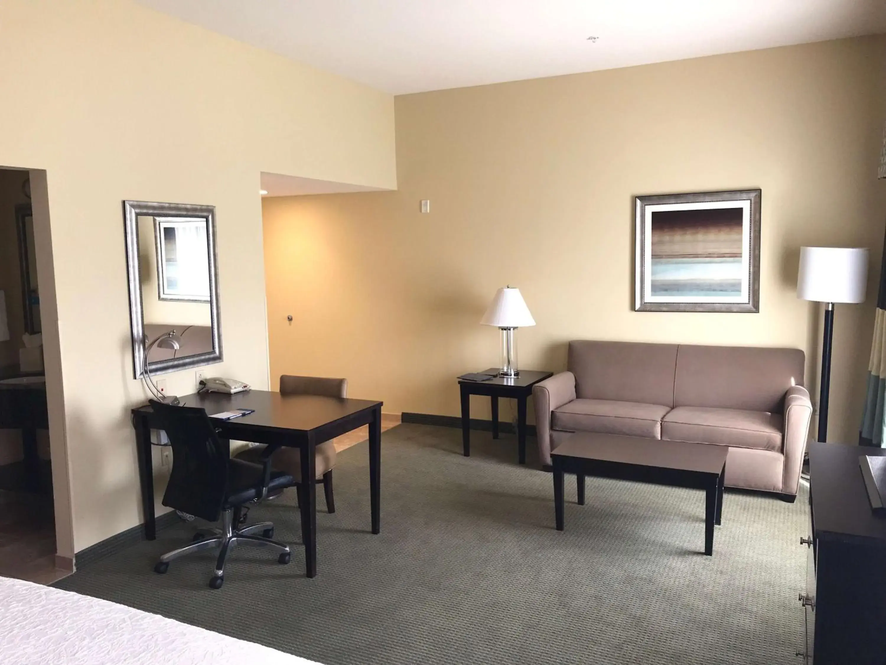 Queen Studio Suite with Two Queen Beds - Non-Smoking in Hampton Inn and Suites Austin - Lakeway Queen Studio Suite with Two Queen Beds - Non-Smoking in Hampton Inn and Suites Austin - Lakeway