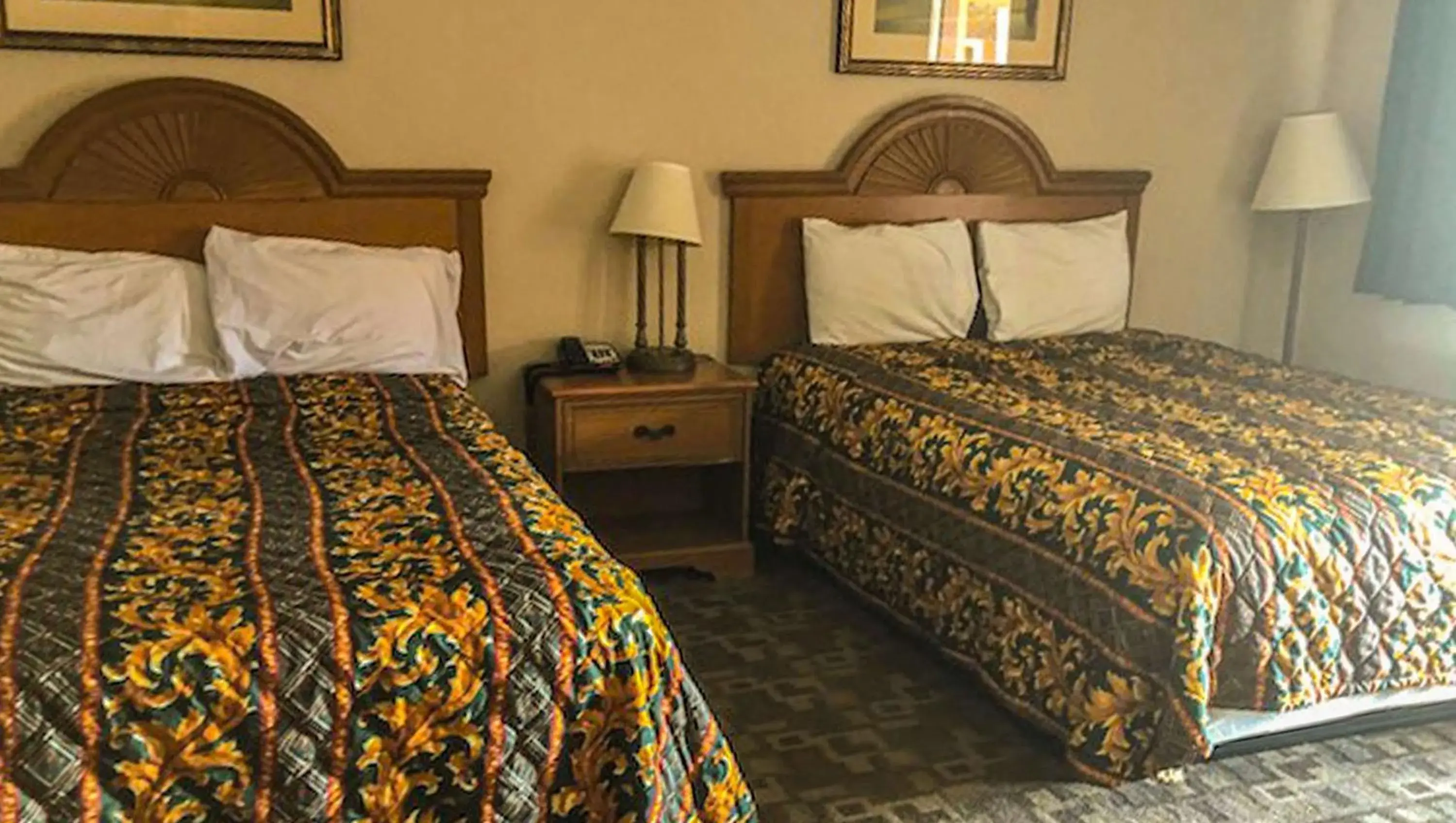 Queen Room with Two Queen Beds - Disability Access in Budget Inn Ardmore OK Queen Room with Two Queen Beds - Disability Access in Budget Inn Ardmore OK