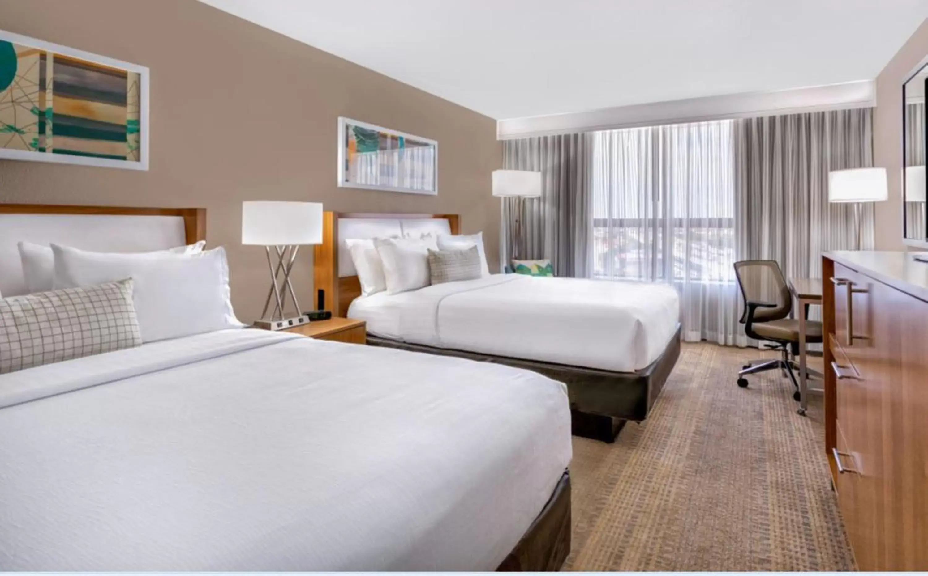 Executive Queen Room with Two Queen Beds in Holiday Inn Miami West - Airport Area, an IHG Hotel Executive Queen Room with Two Queen Beds in Holiday Inn Miami West - Airport Area, an IHG Hotel