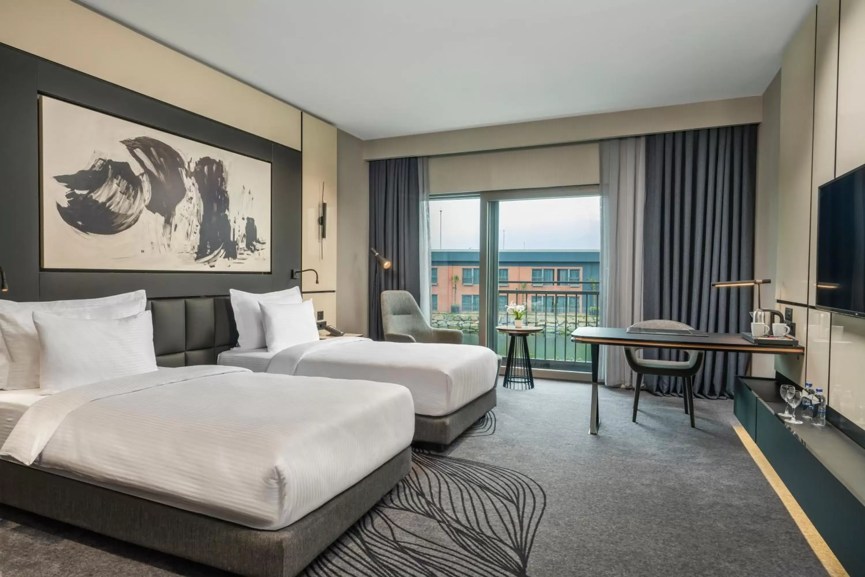 Standard Twin Room in Crowne Plaza - Istanbul Tuzla Viaport Marina by IHG Standard Twin Room in Crowne Plaza - Istanbul Tuzla Viaport Marina by IHG