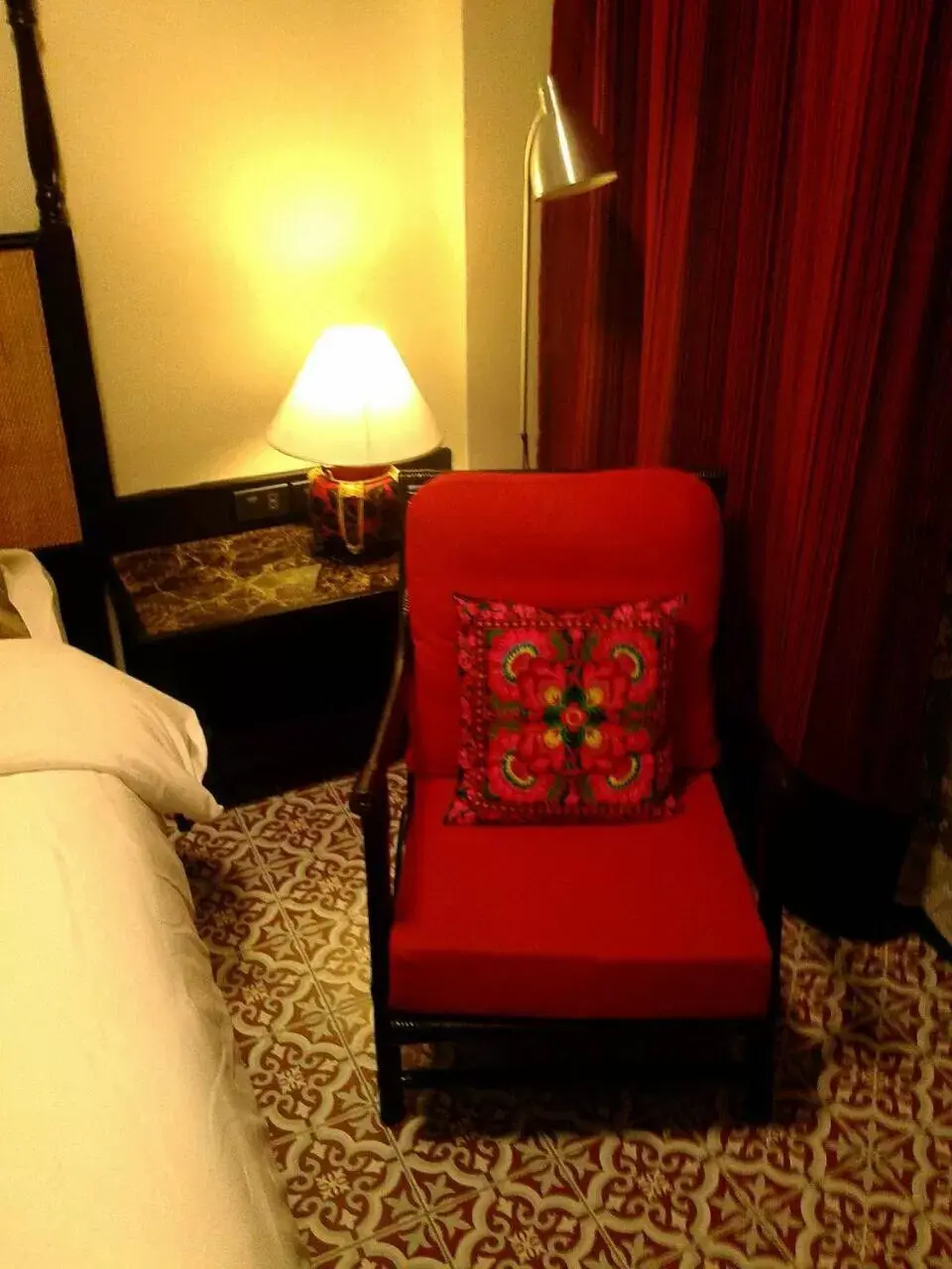 Deluxe Double Room with Balcony in RCN Court & Inn Deluxe Double Room with Balcony in RCN Court & Inn