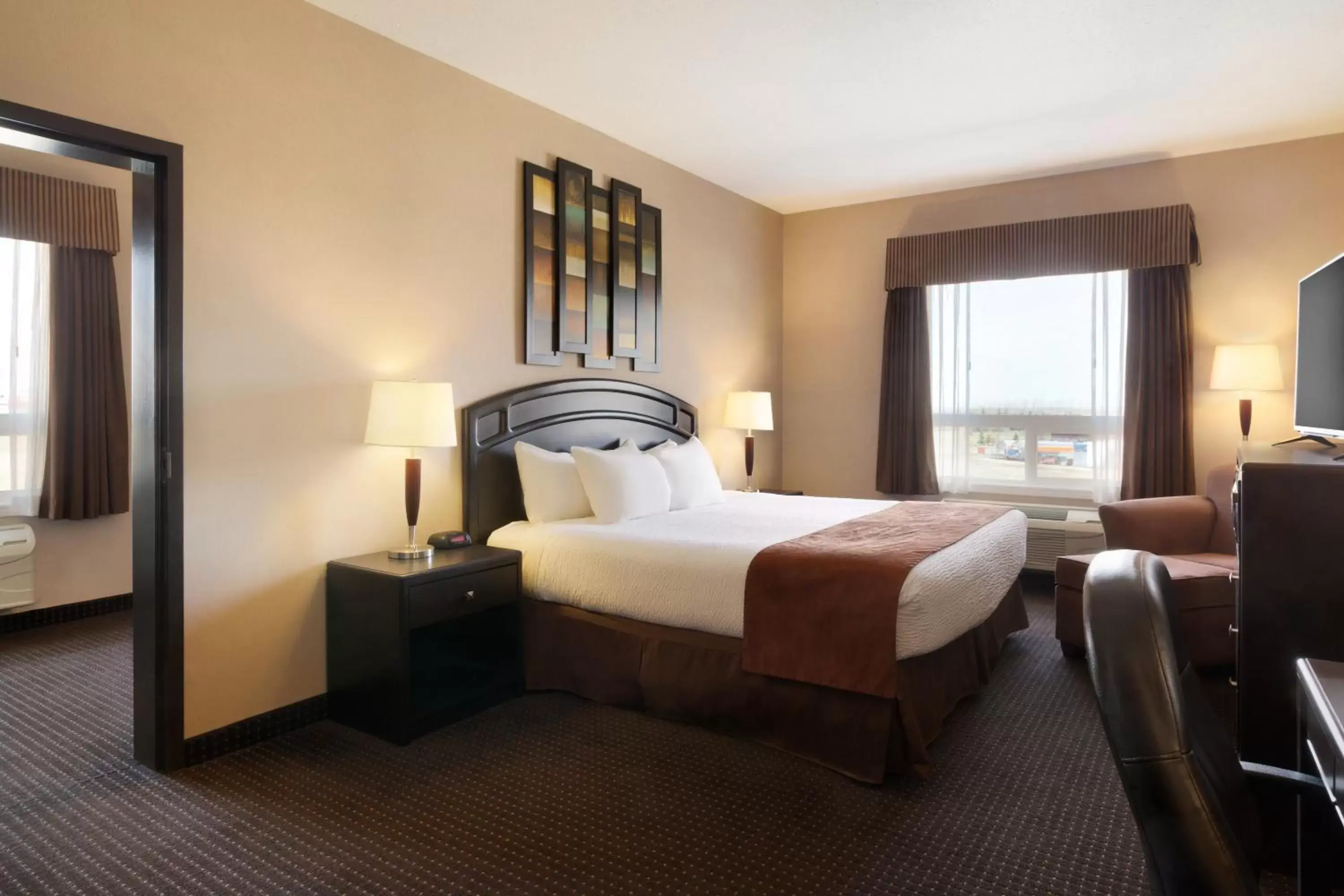 King Suite in Days Inn by Wyndham Innisfail King Suite in Days Inn by Wyndham Innisfail