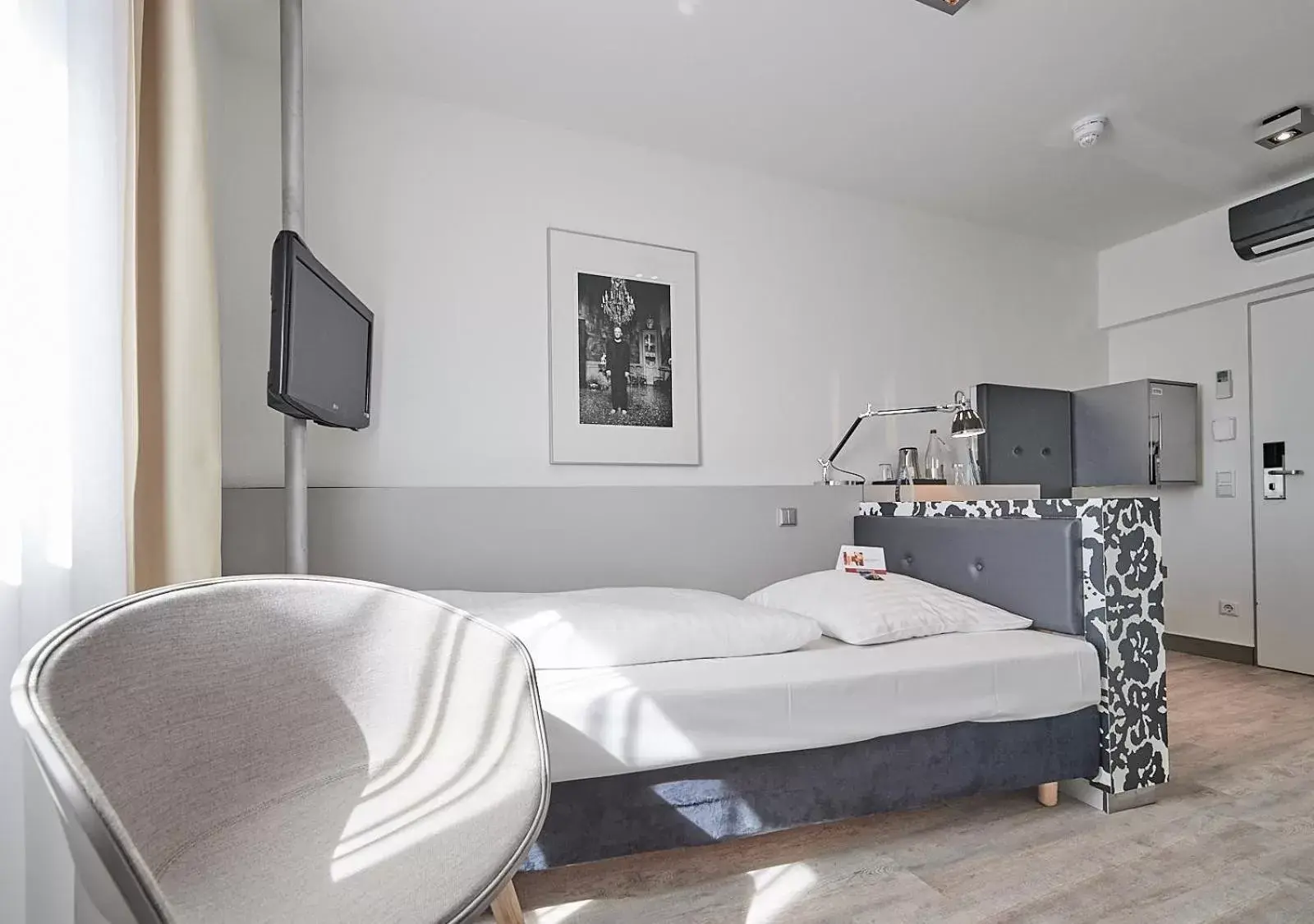 Small Single Room in Hotel Amadeus Small Single Room in Hotel Amadeus